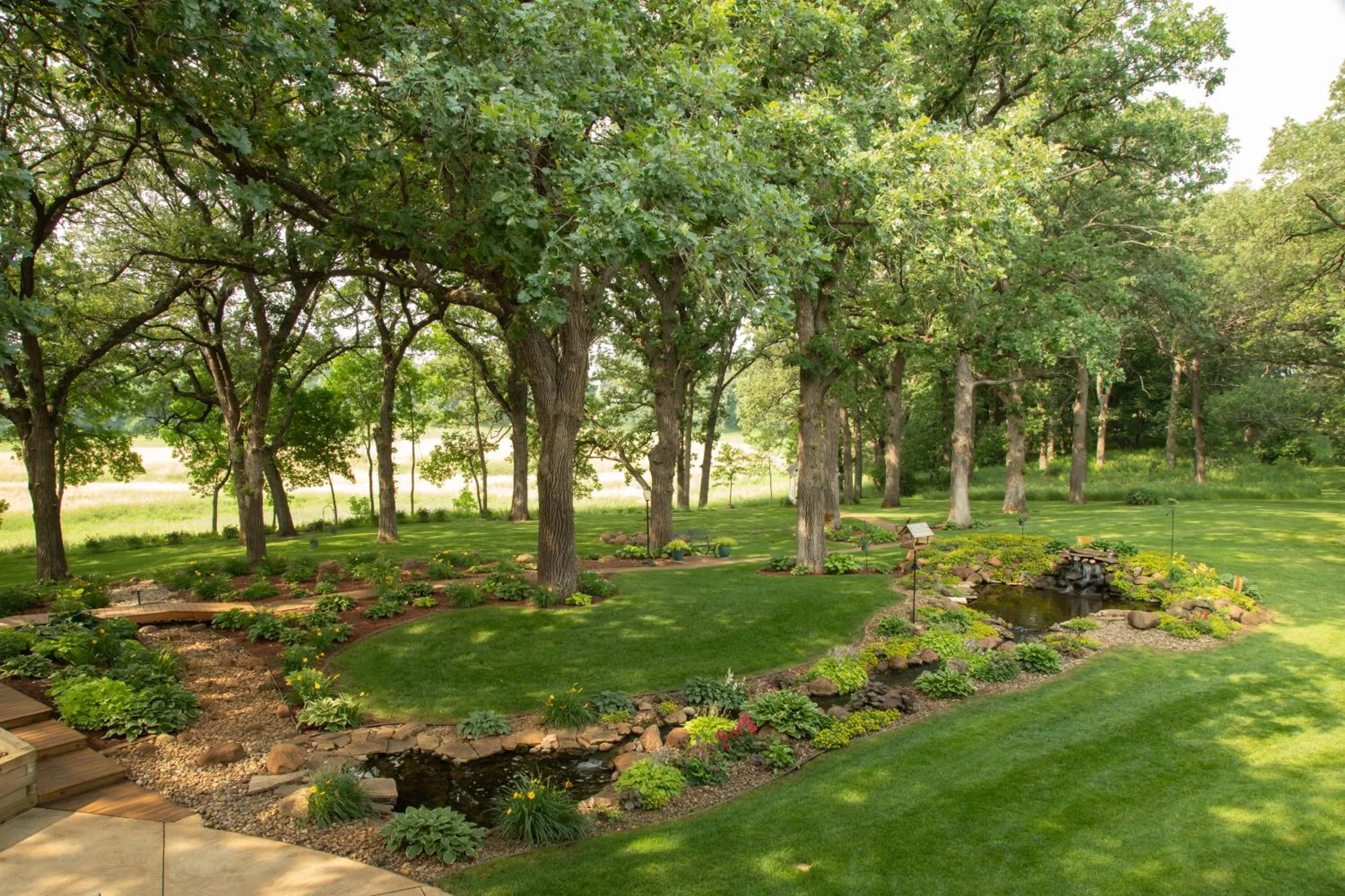 Natural landscape in The Oakwood Inn Okoboji