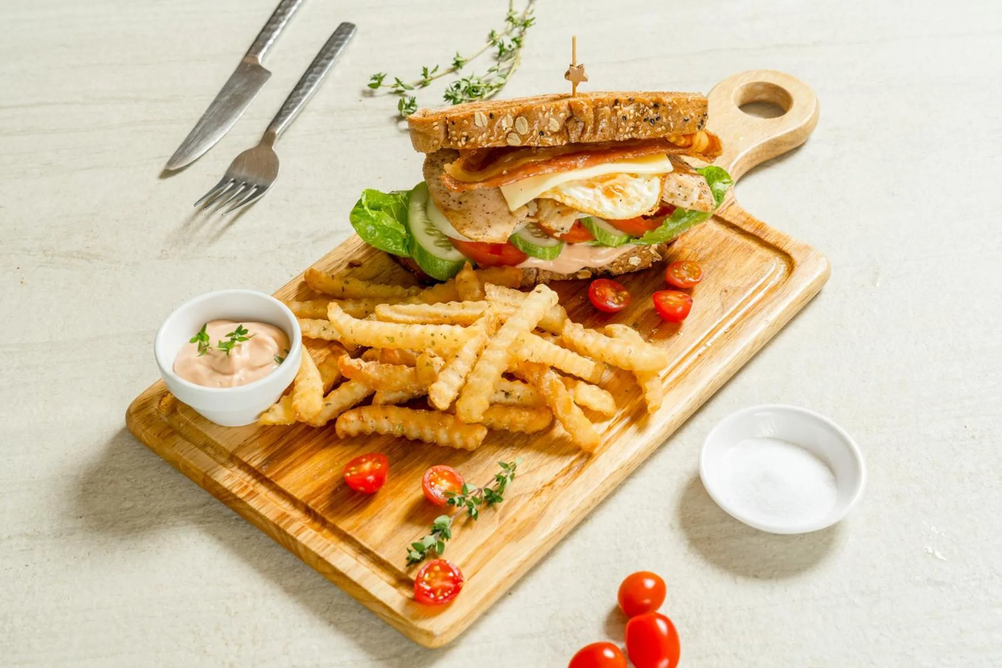 Food and drinks in Bhu Nga Thani Resort & Villas Railay