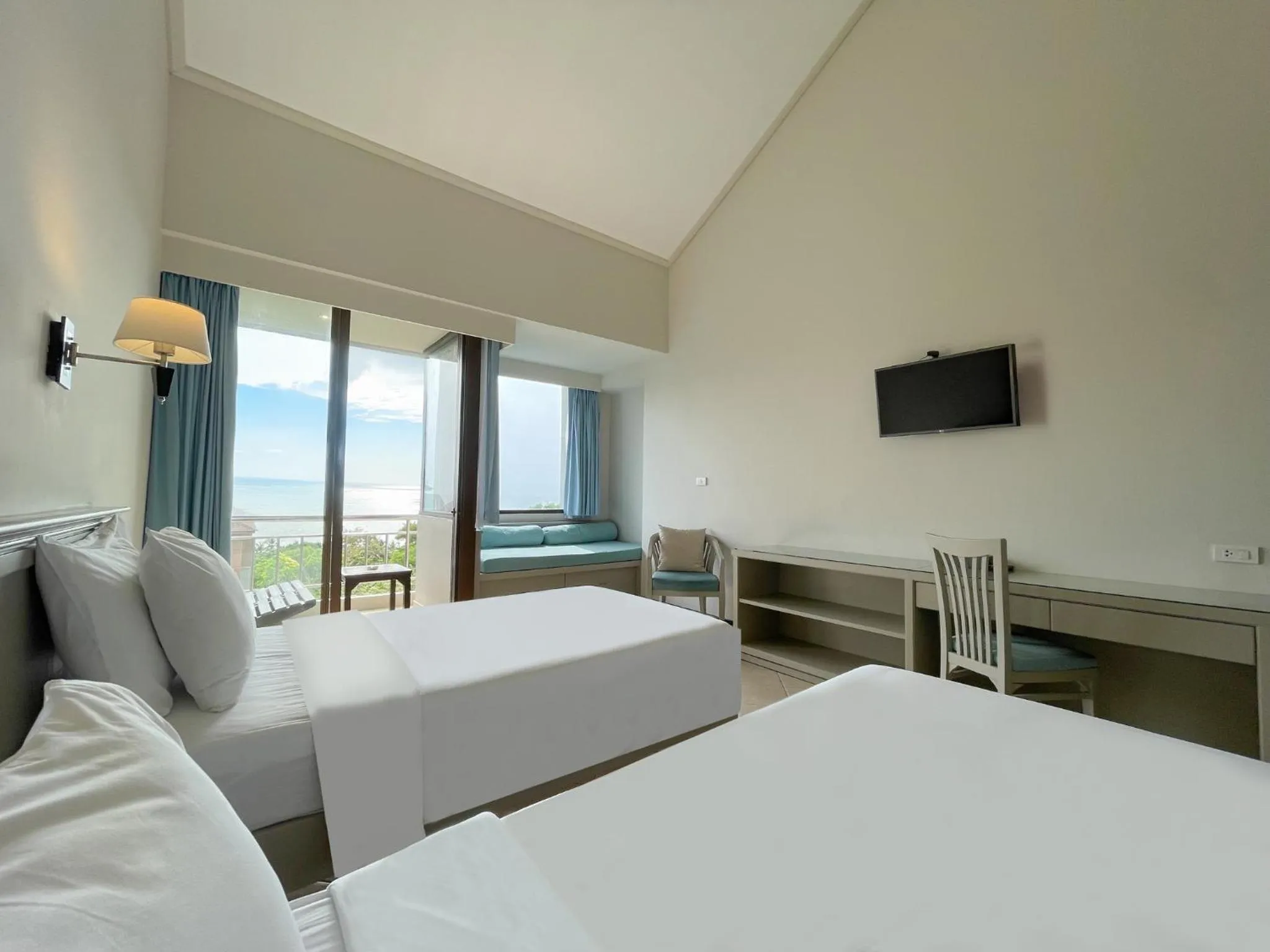 Bedroom, Bed in Pinnacle Grand Jomtien Resort and Beach Club
