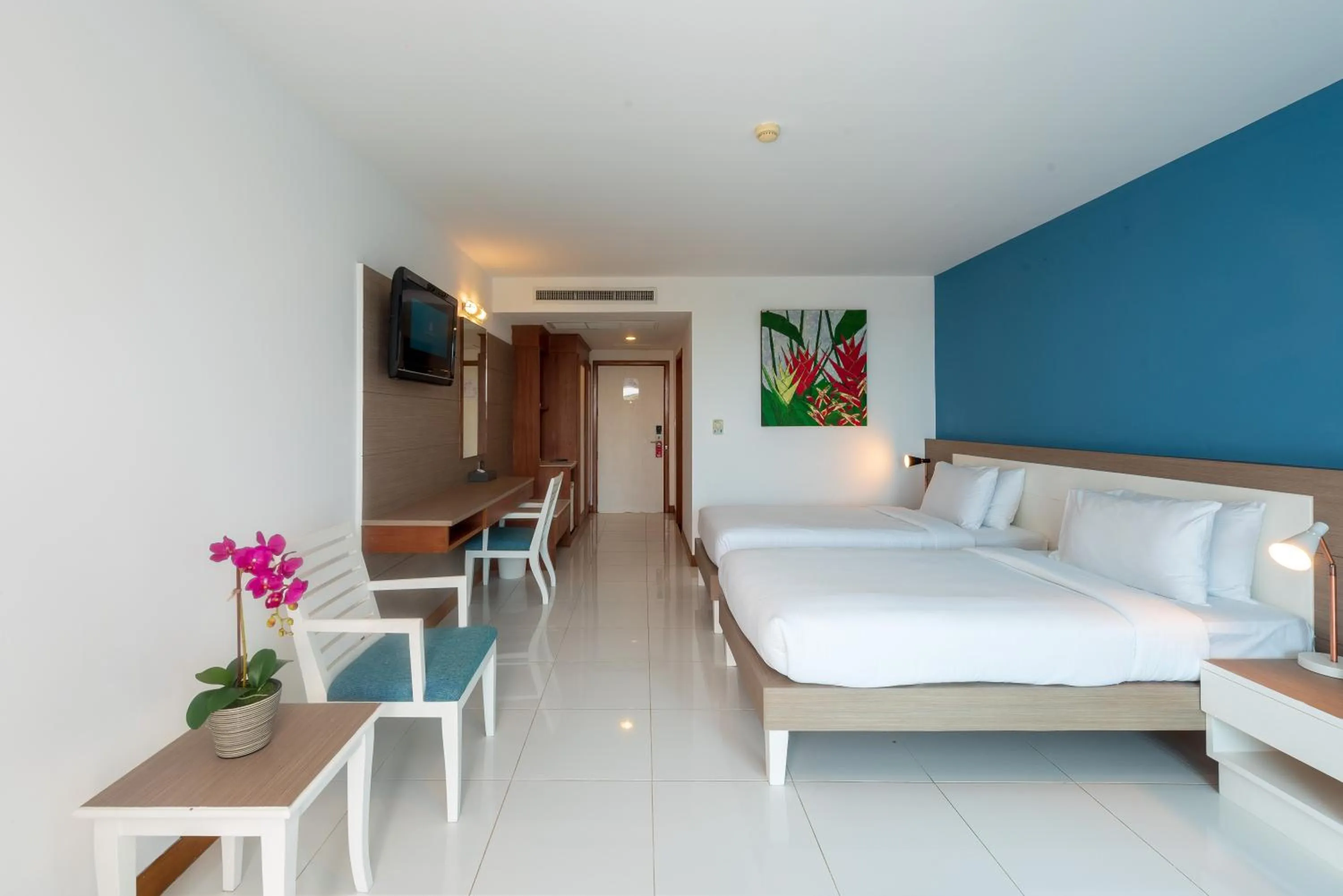 Bed in Pinnacle Grand Jomtien Resort and Beach Club