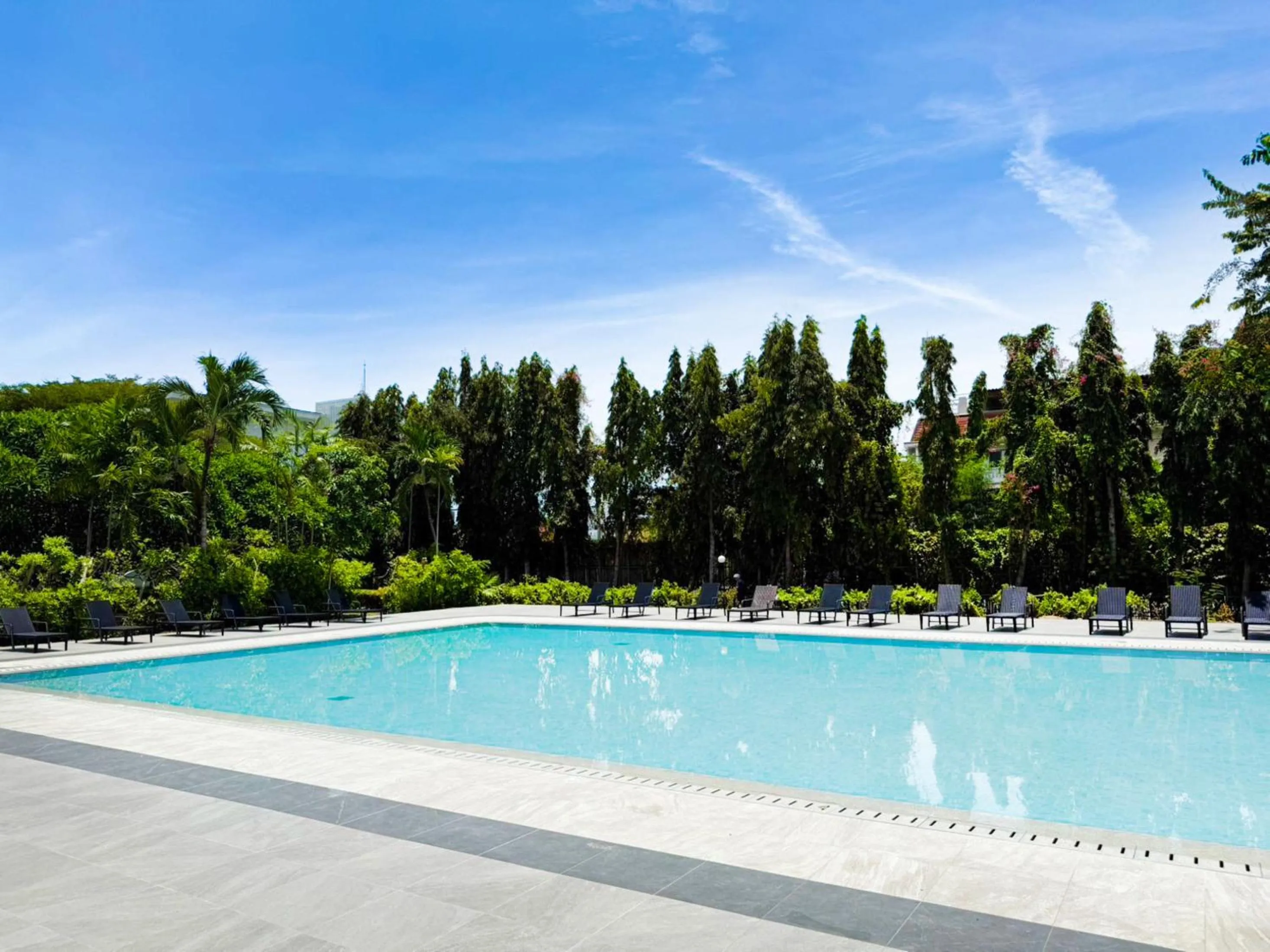 Swimming pool in Pinnacle Grand Jomtien Resort and Beach Club
