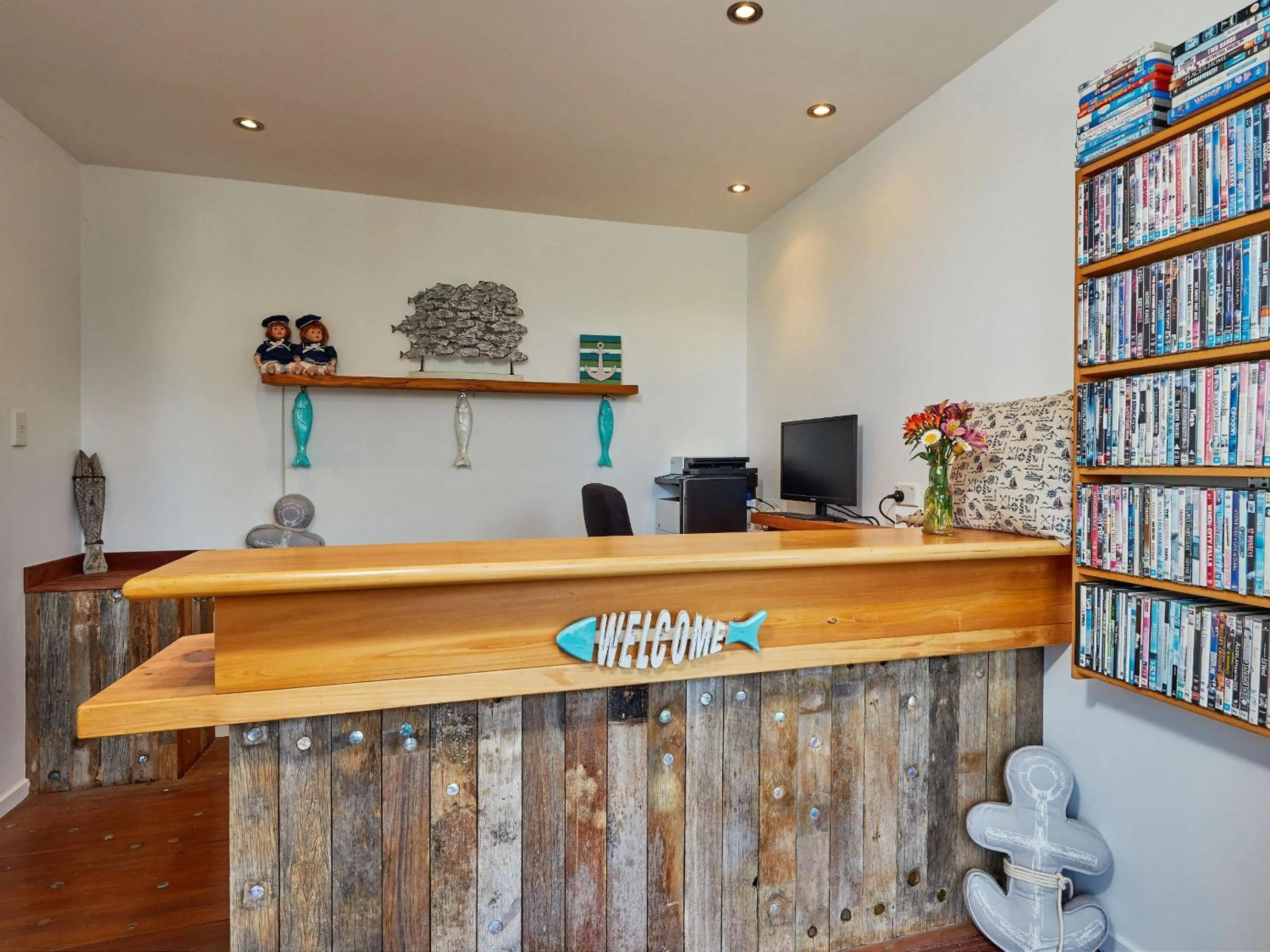 Lobby or reception in Barnacle Bills