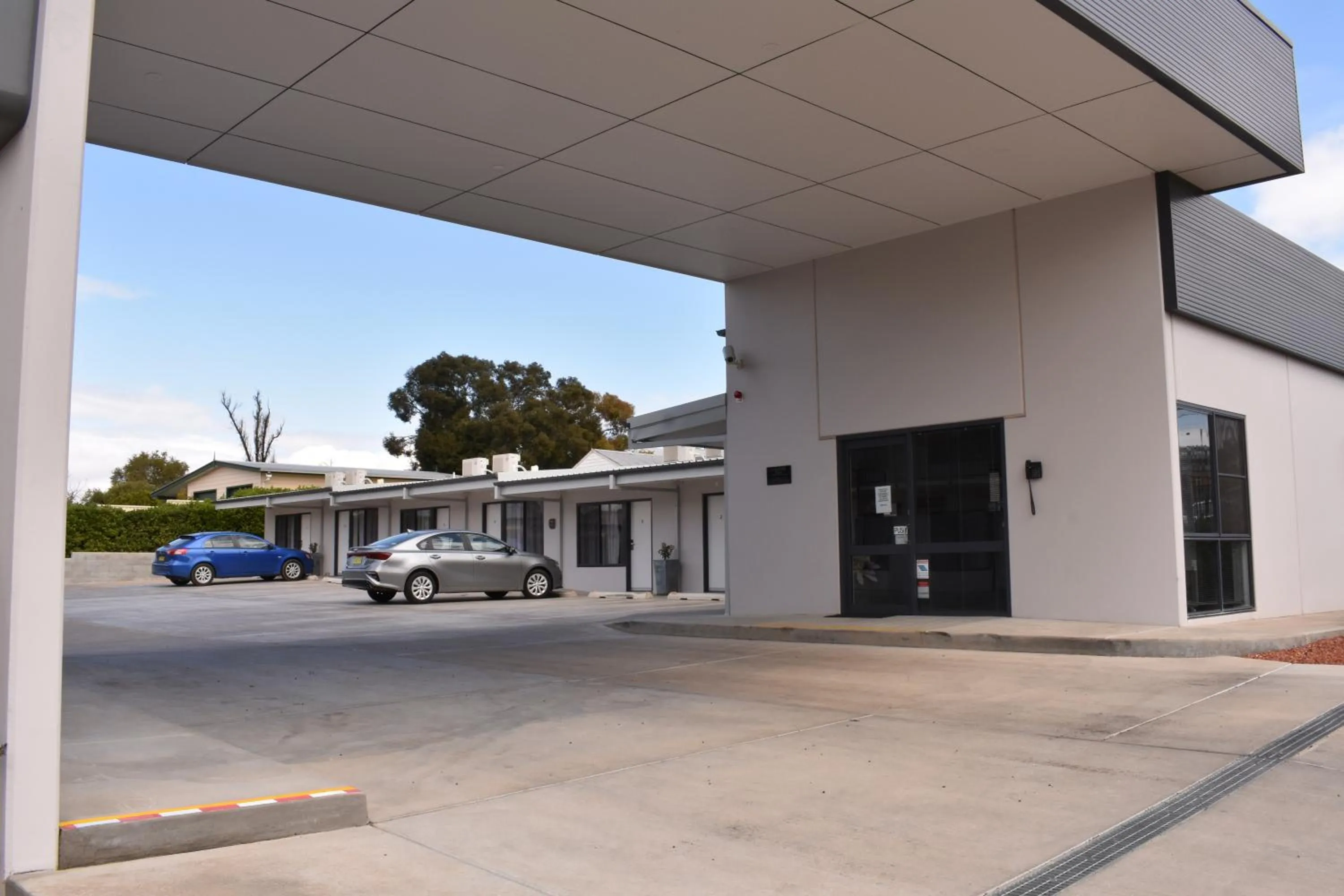 Property building in Best Western Club Quirindi Motel