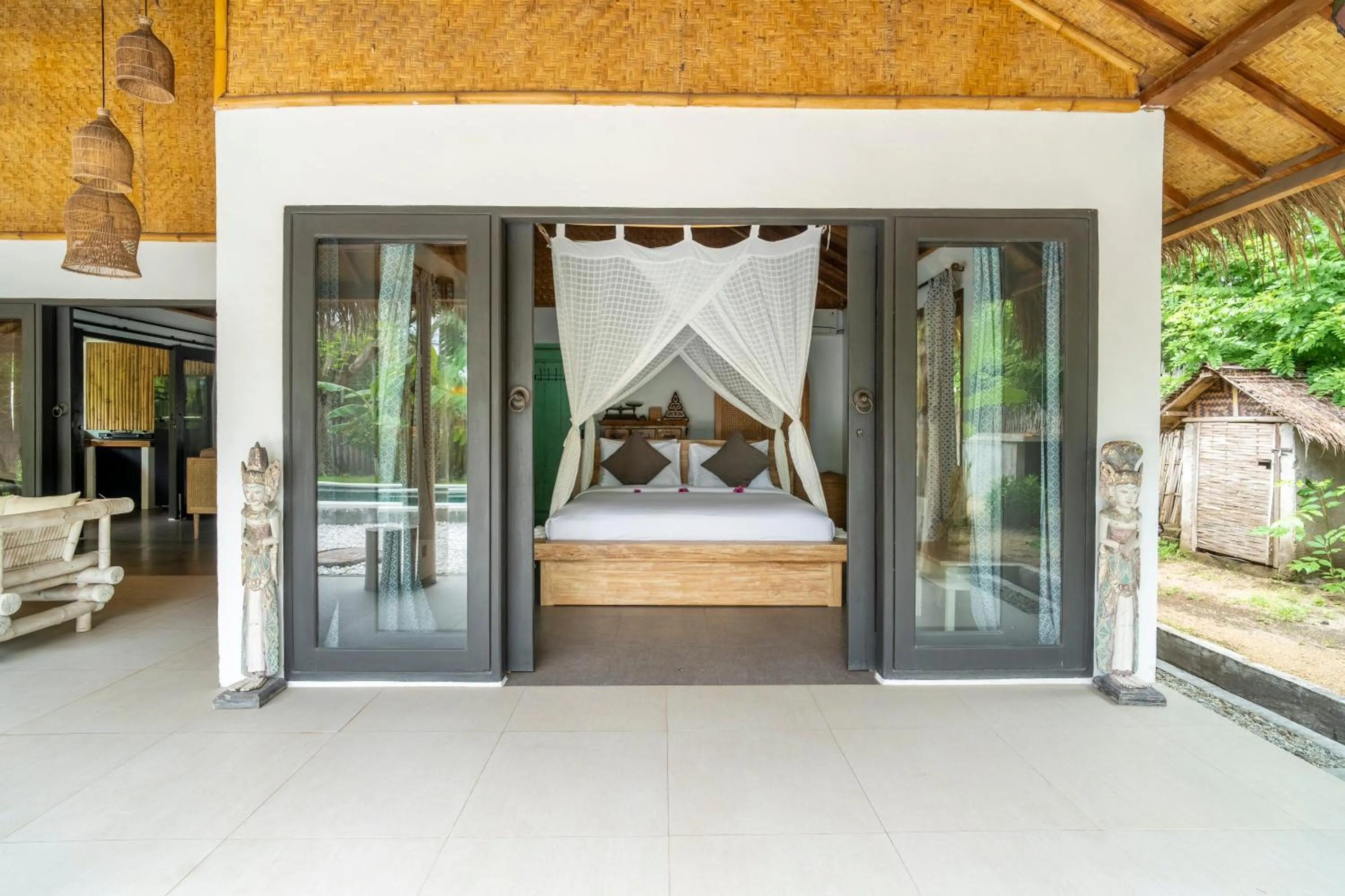 Facade/entrance in Breathe Villa Meno