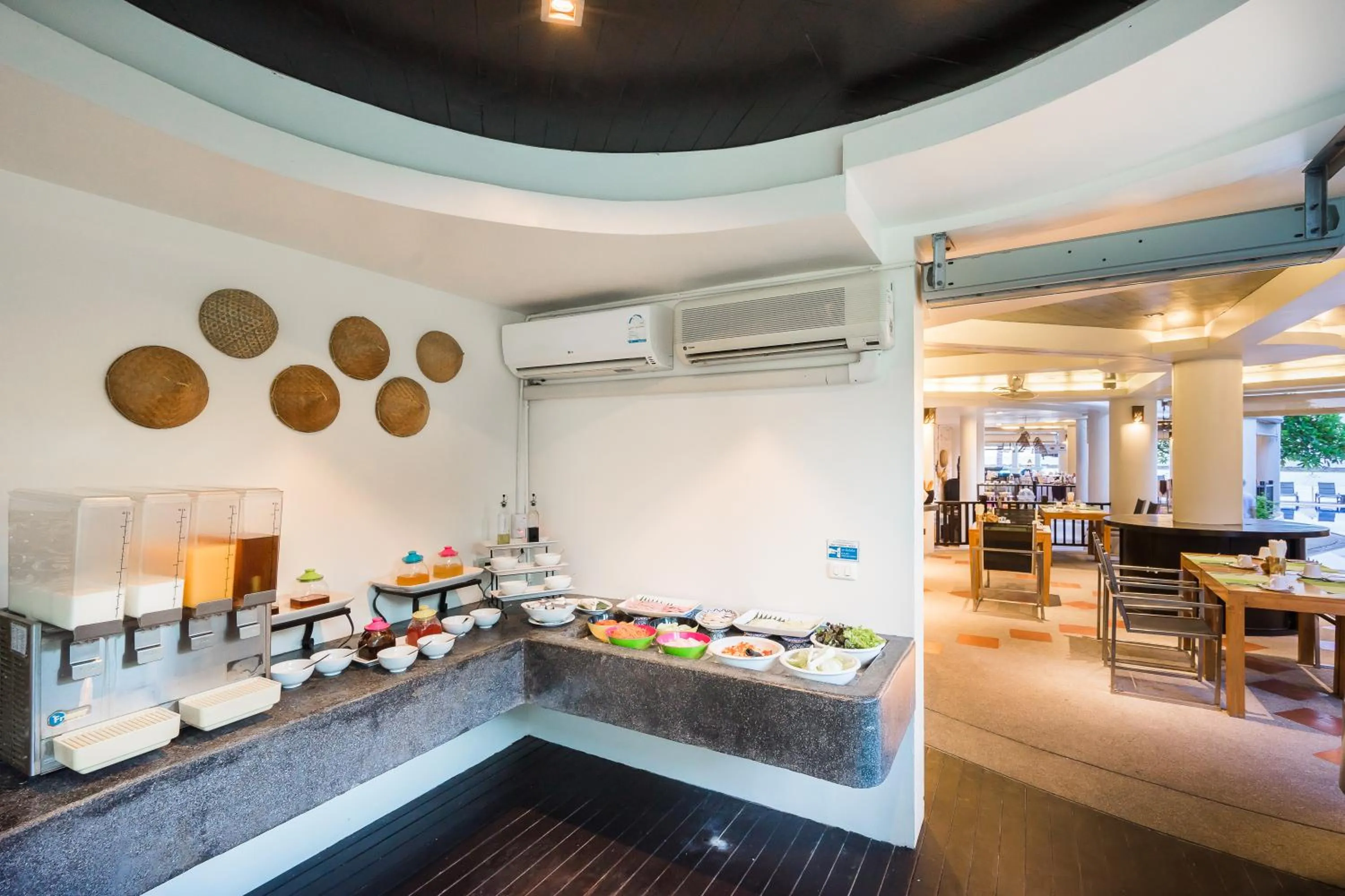 American breakfast in Dara Samui Beach Resort Adults Only, Chaweng