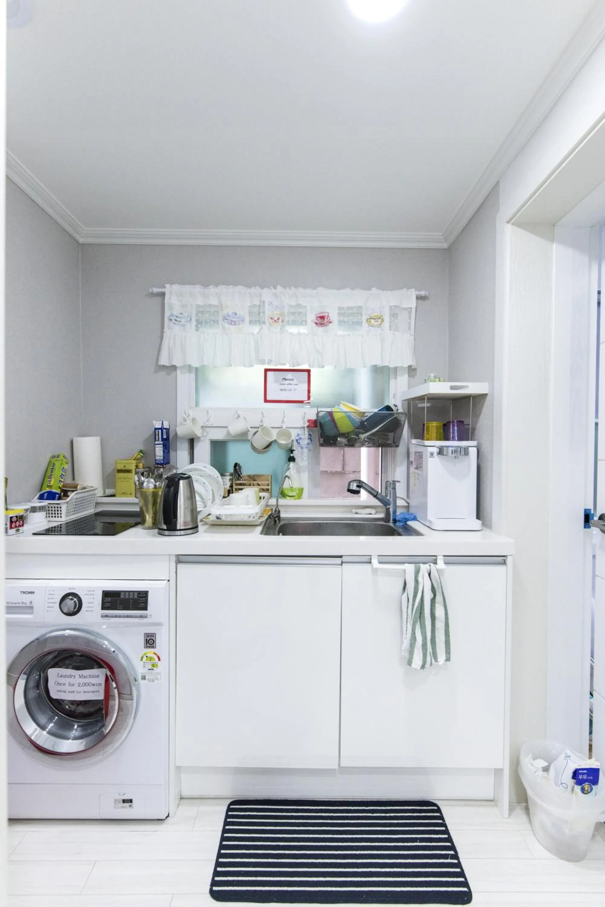 Kitchen or kitchenette in Cobe Guesthouse Dongdaemun