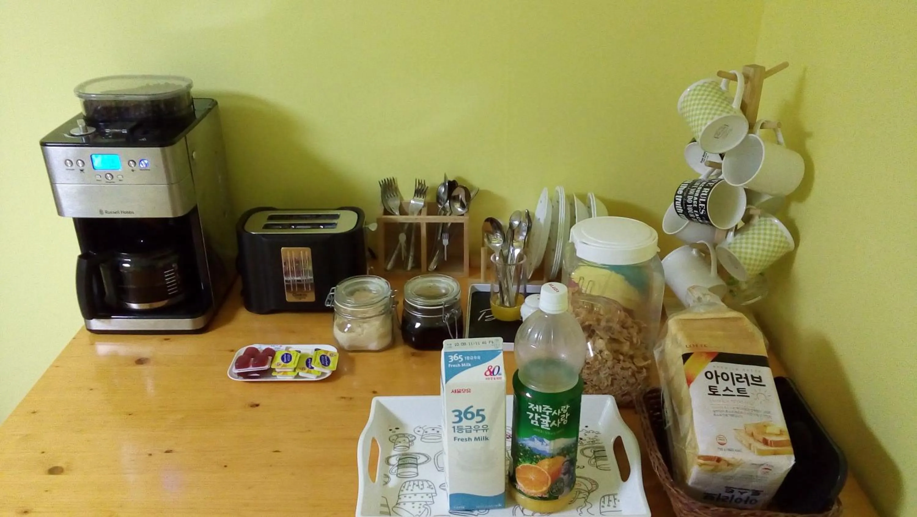 Breakfast in Cobe Guesthouse Dongdaemun