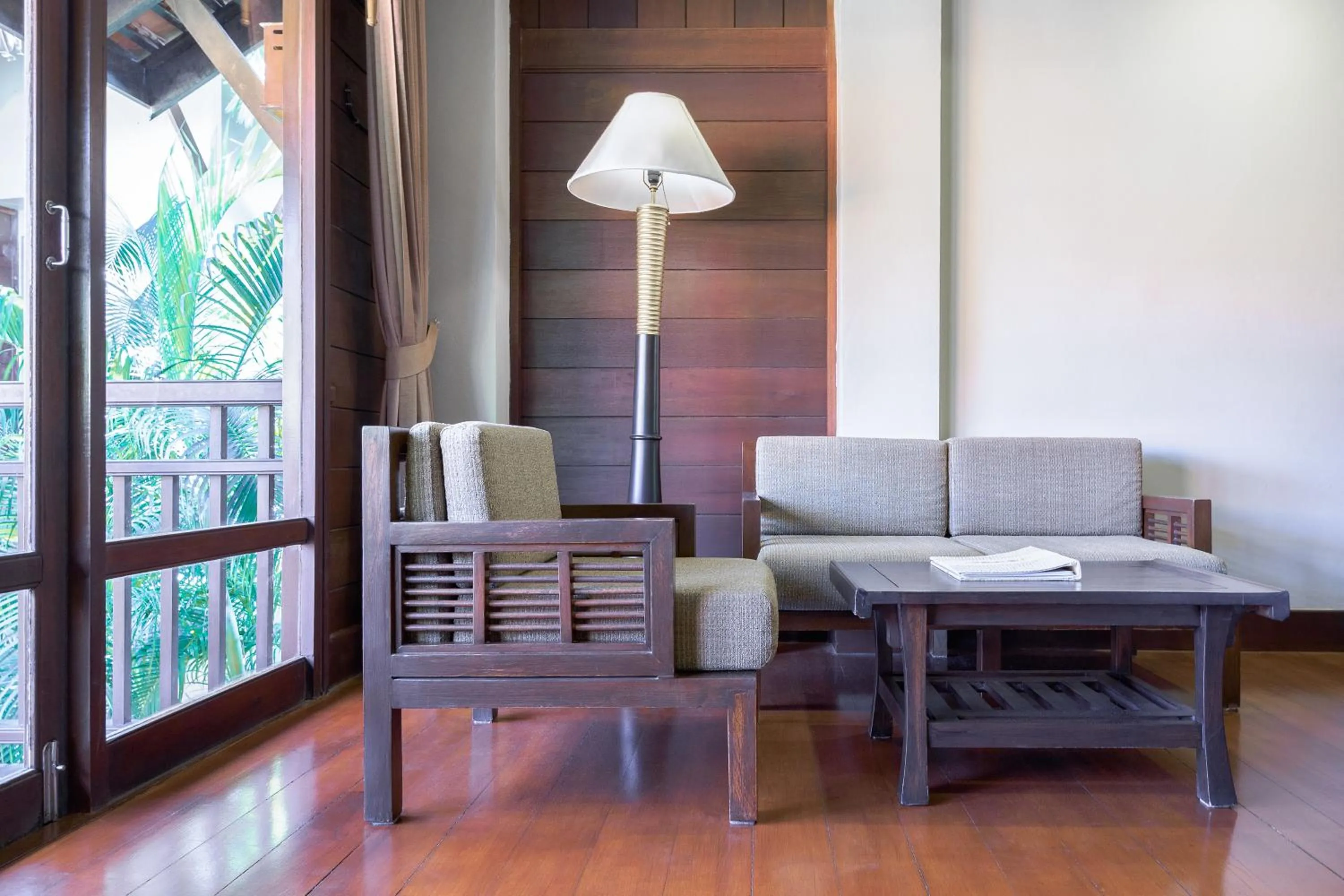 Seating area in Khaolak Bhandari Resort & Spa