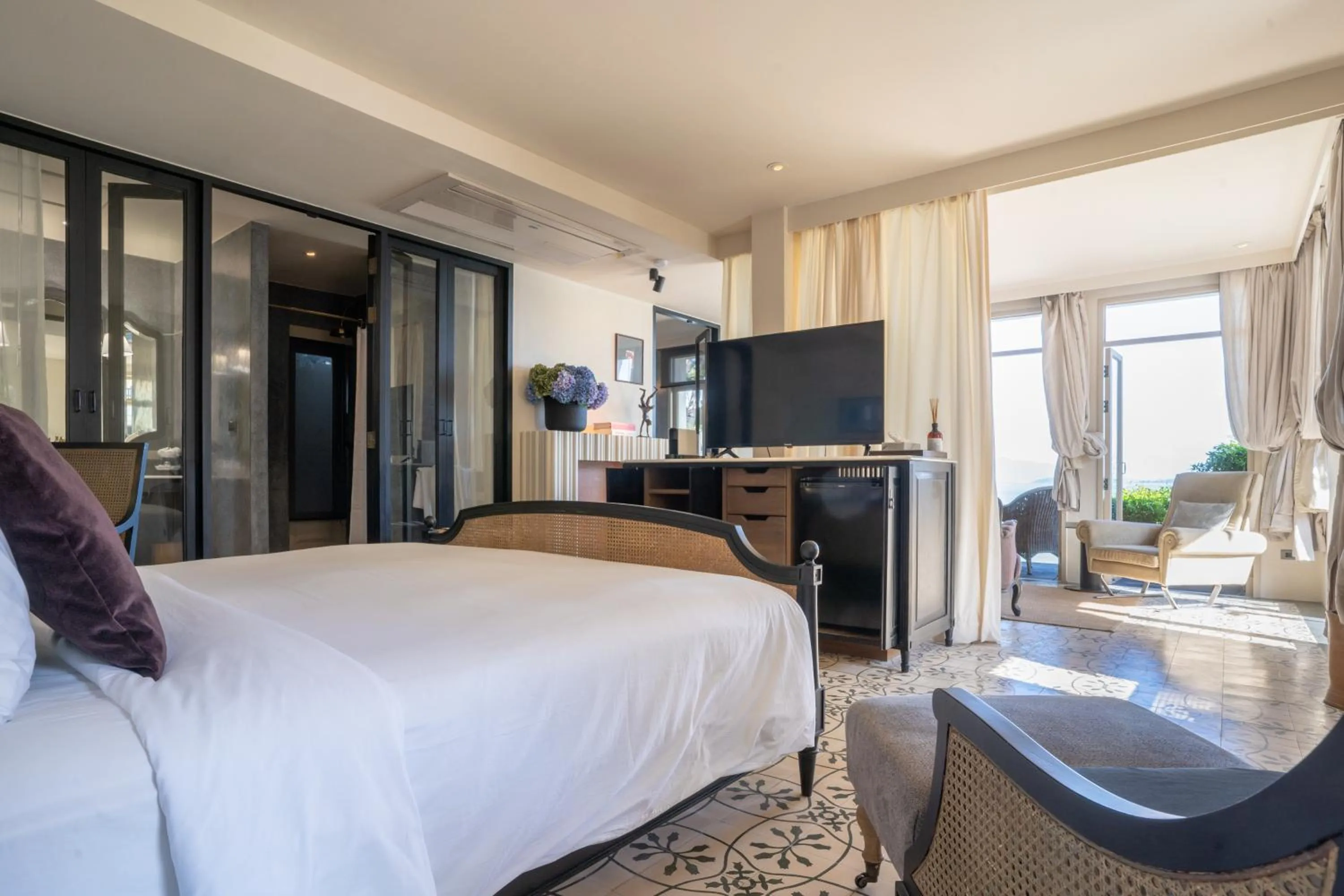 Photo of the whole room, Bed in B House Samui