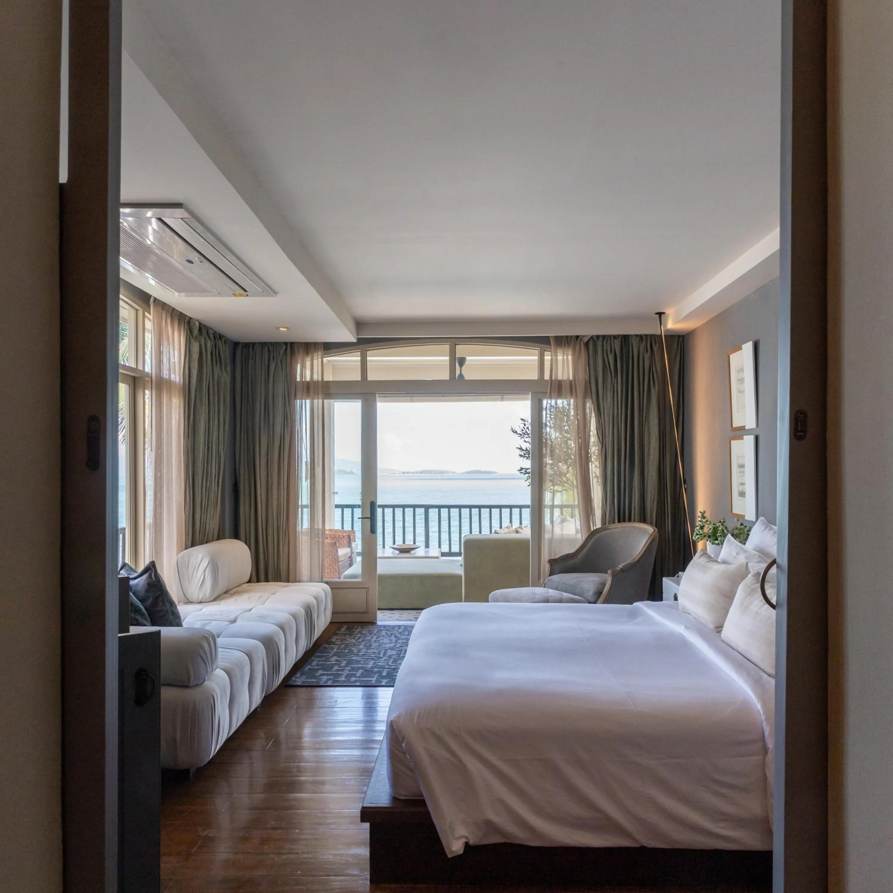 Photo of the whole room, Bed in B House Samui