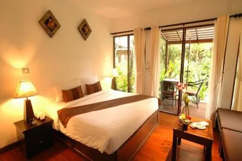 Bed in Samui Paradise Chaweng Beach Resort