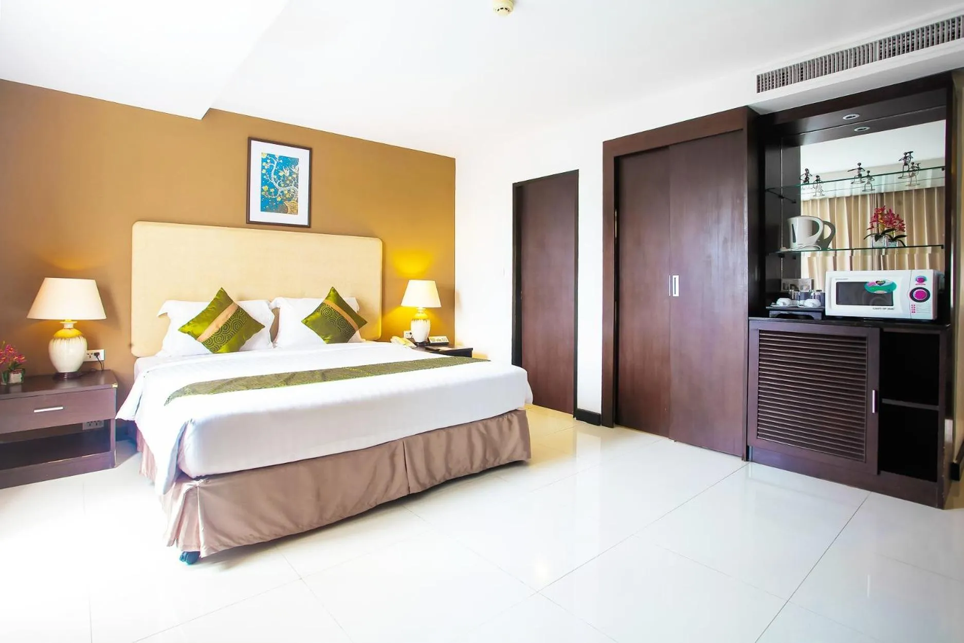 Bed in The Patra Hotel - Rama 9