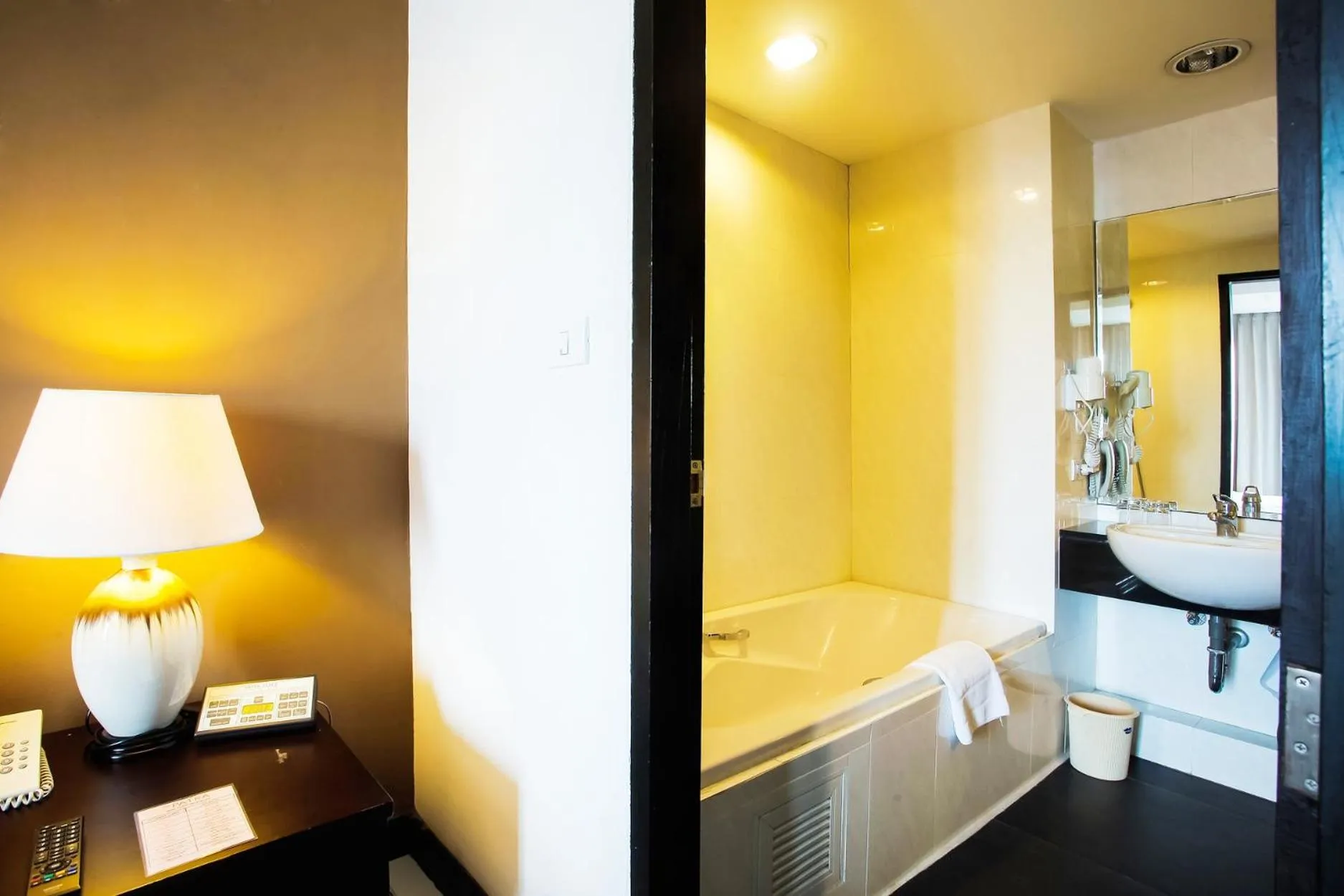 Bed in The Patra Hotel - Rama 9