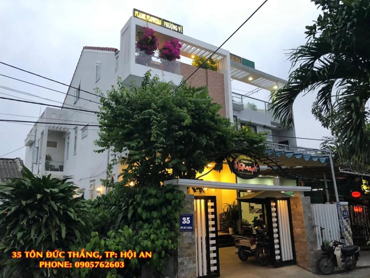 Facade/entrance in Flame Flowers Homestay
