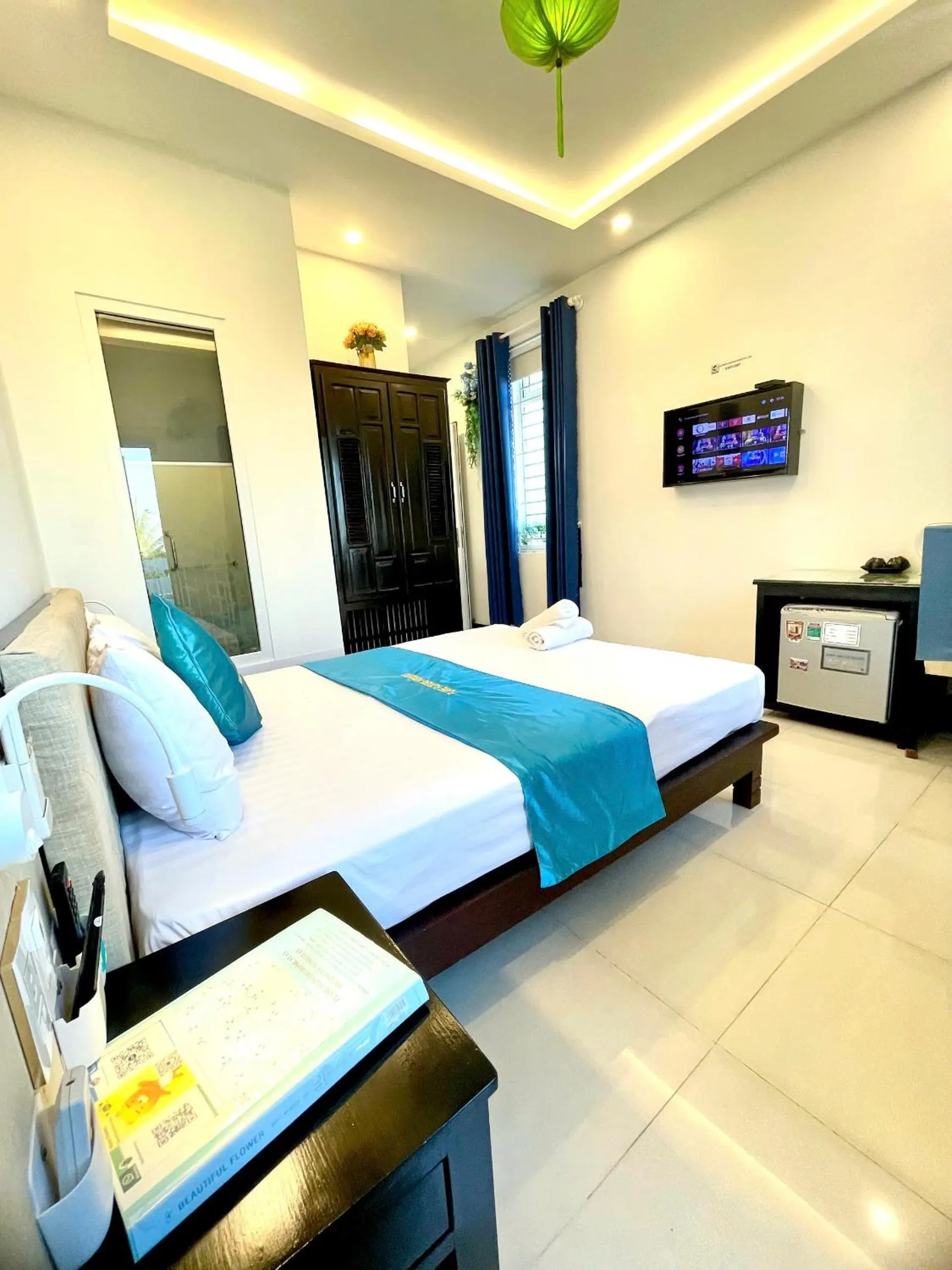 Bed in Flame Flowers Homestay