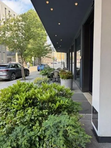 Facade/entrance in Zander K Hotel