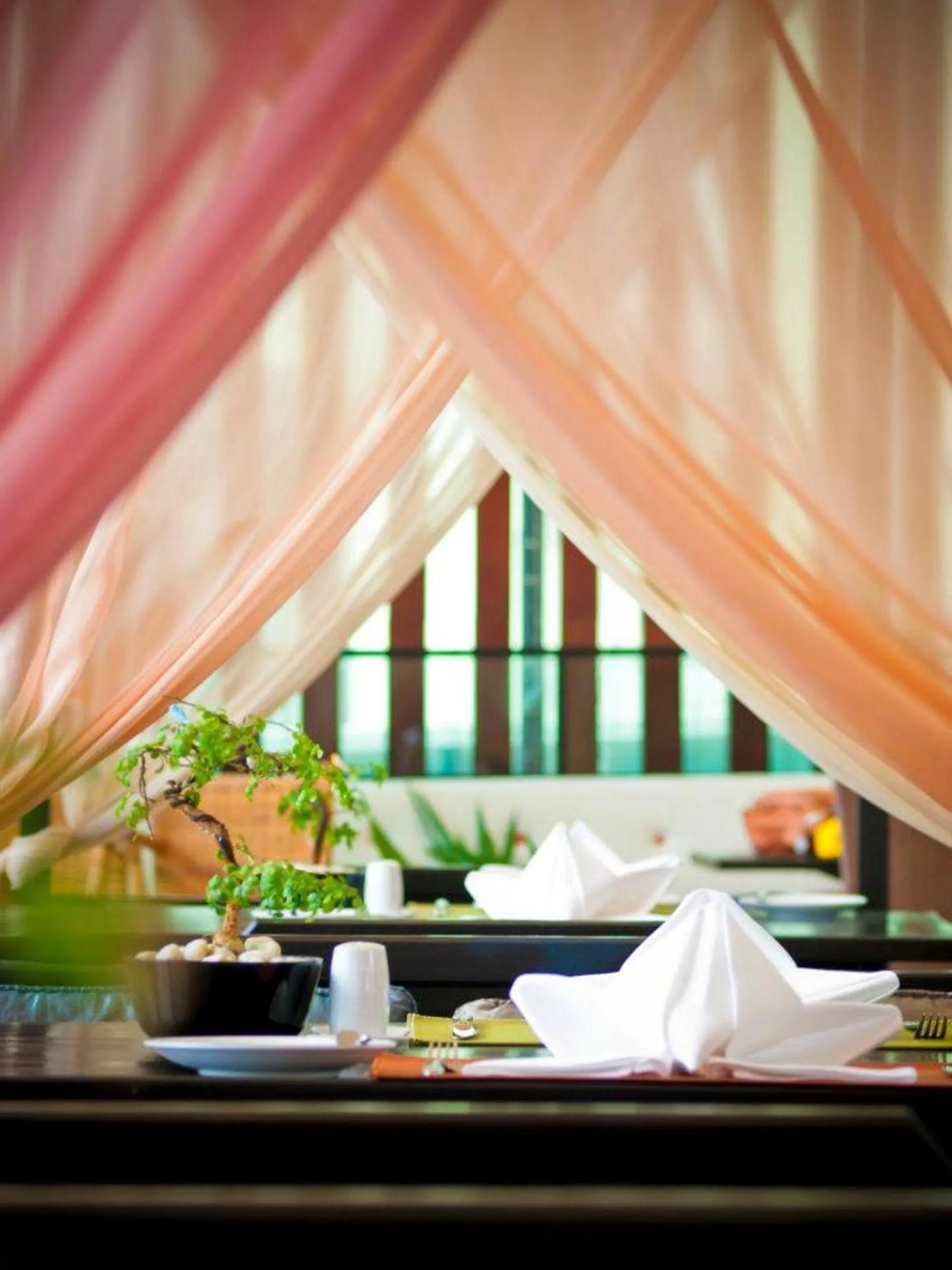 Restaurant/places to eat in Red Ginger Chic Resort