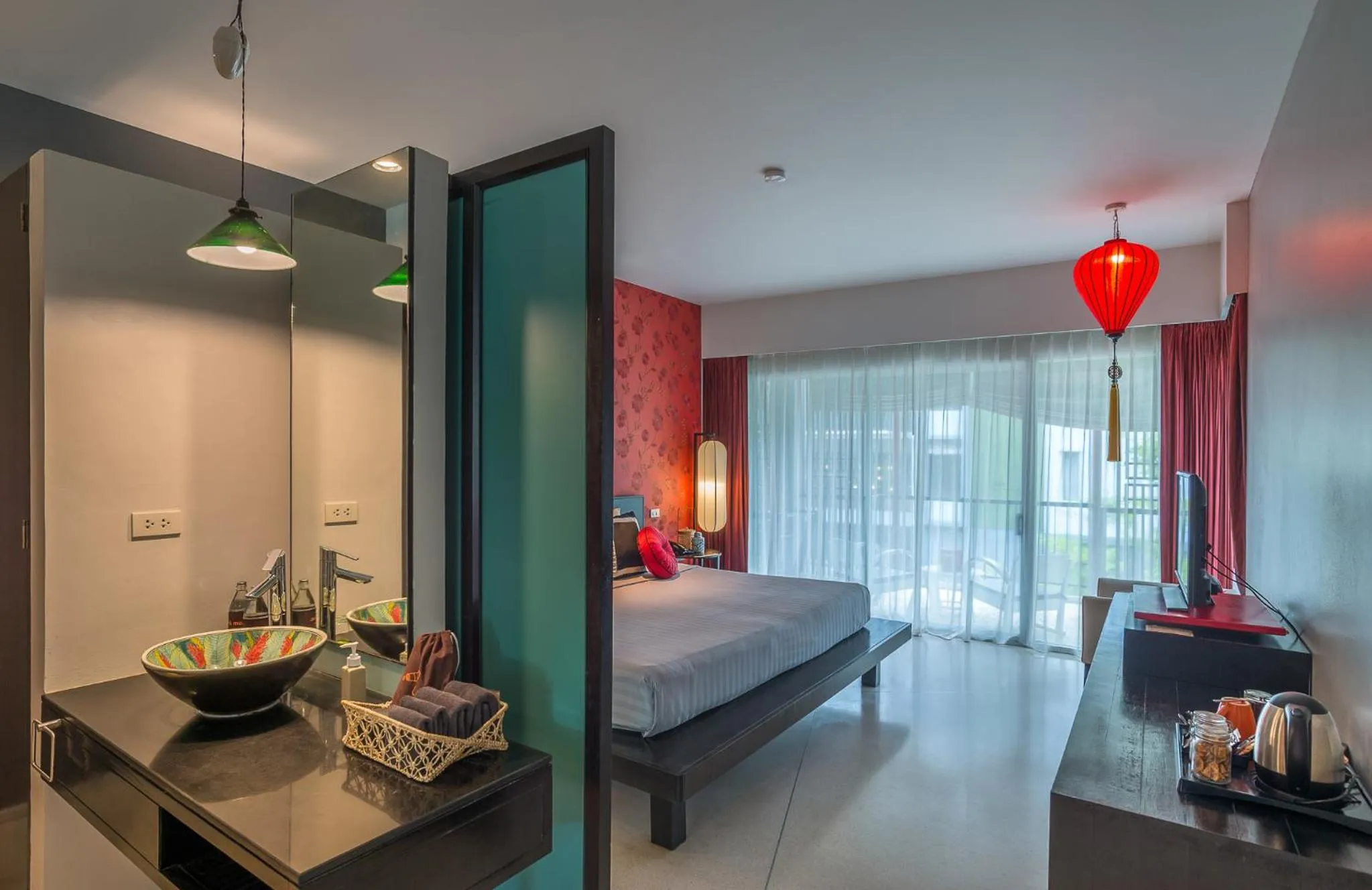 Photo of the whole room, Bed in Red Ginger Chic Resort