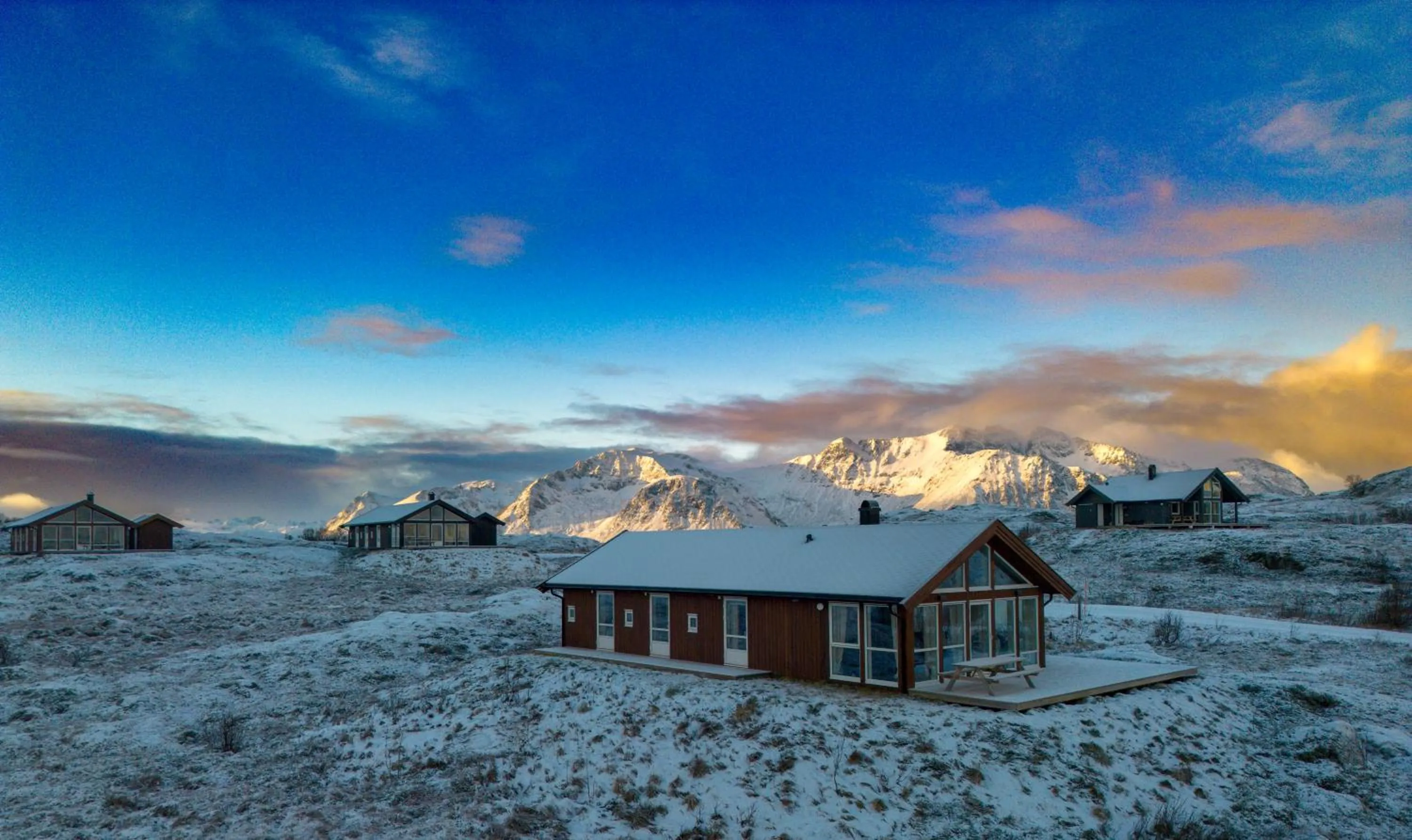Winter in Lofoten Links Lodges