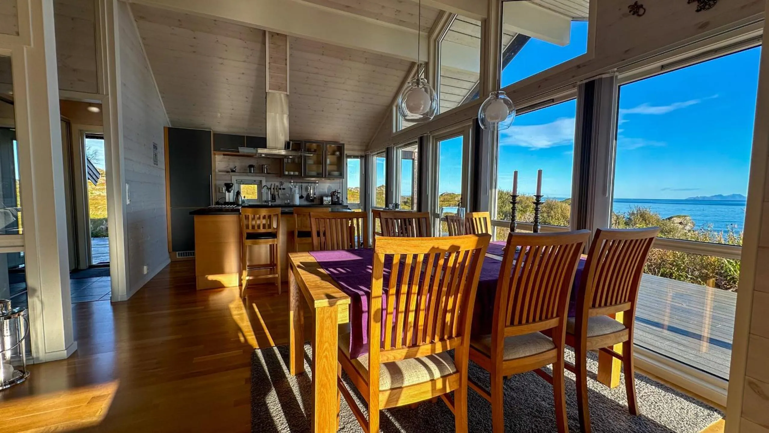 Kitchen or kitchenette in Lofoten Links Lodges