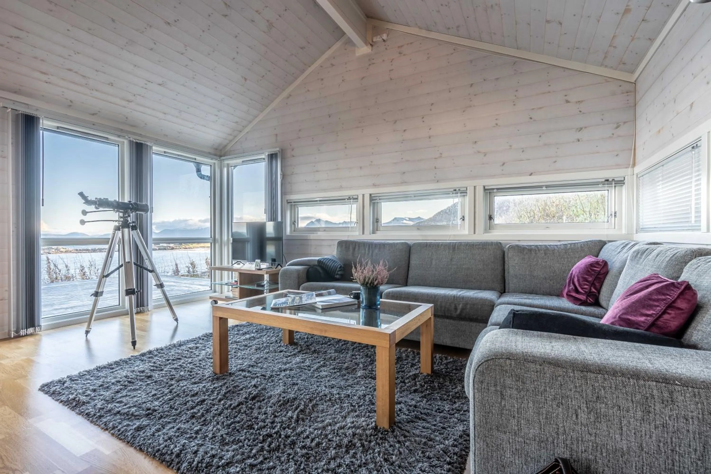 Living room in Lofoten Links Lodges