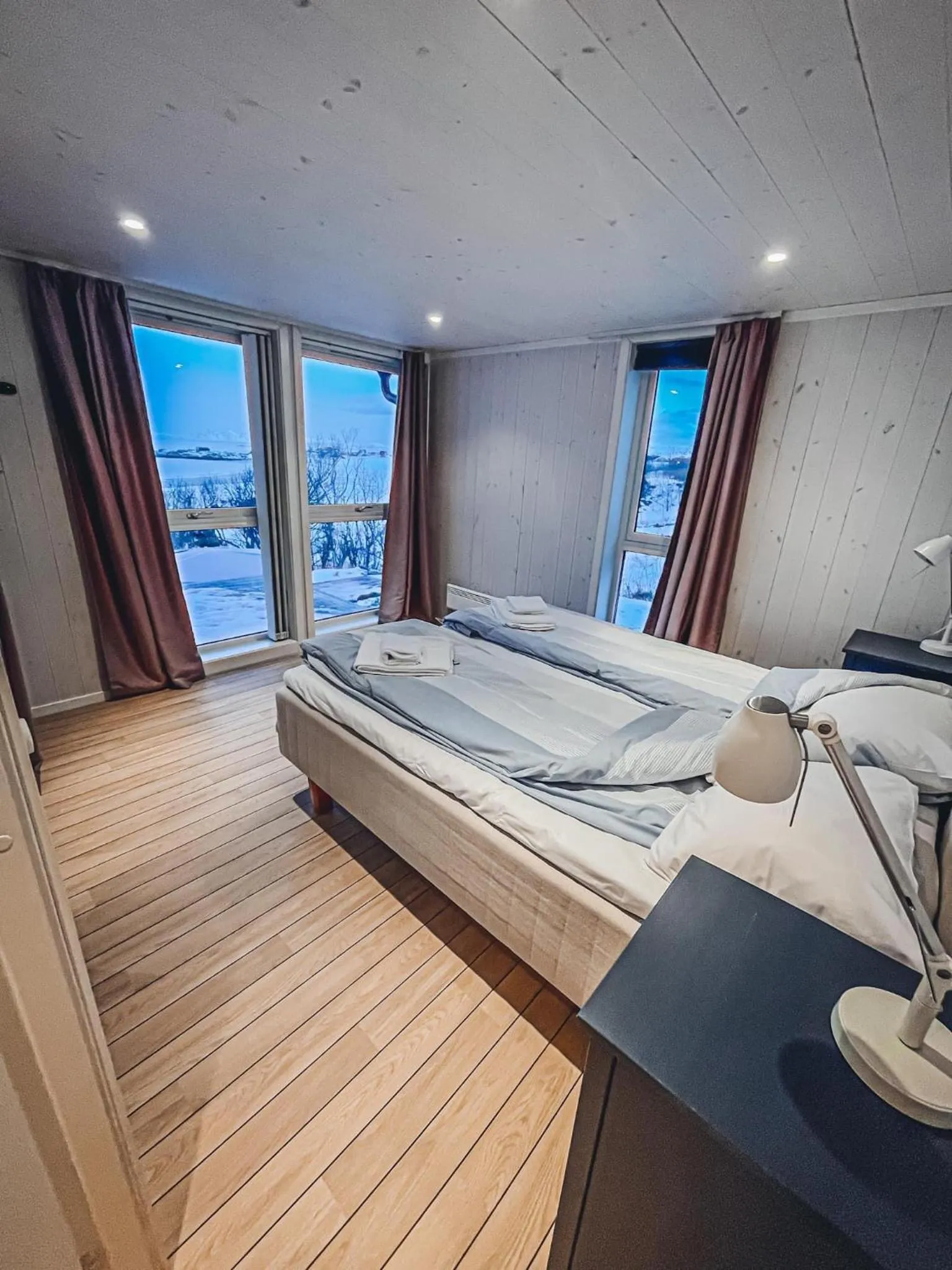 Bedroom, Bed in Lofoten Links Lodges