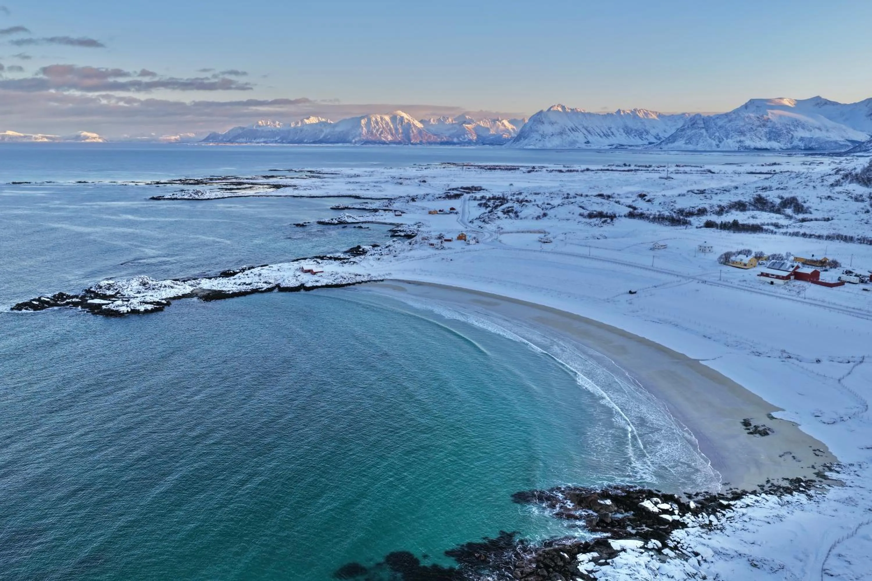 Winter in Lofoten Links Lodges