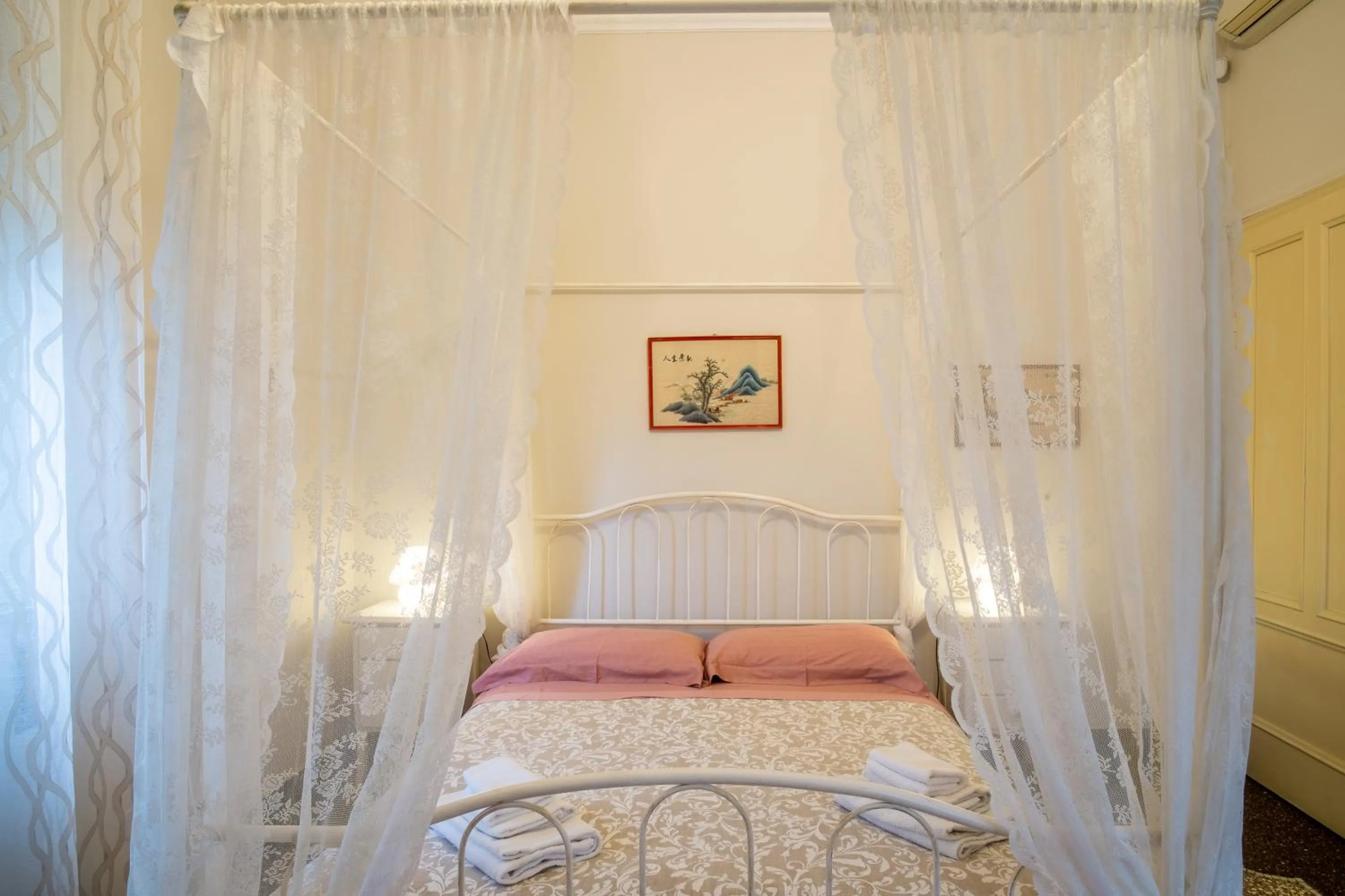 Bed in Villa Catelli