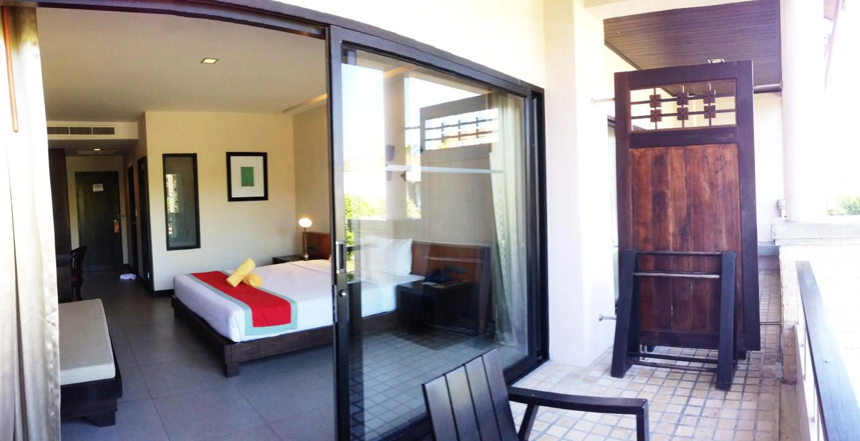 Balcony/Terrace, Bed in Weekender Resort
