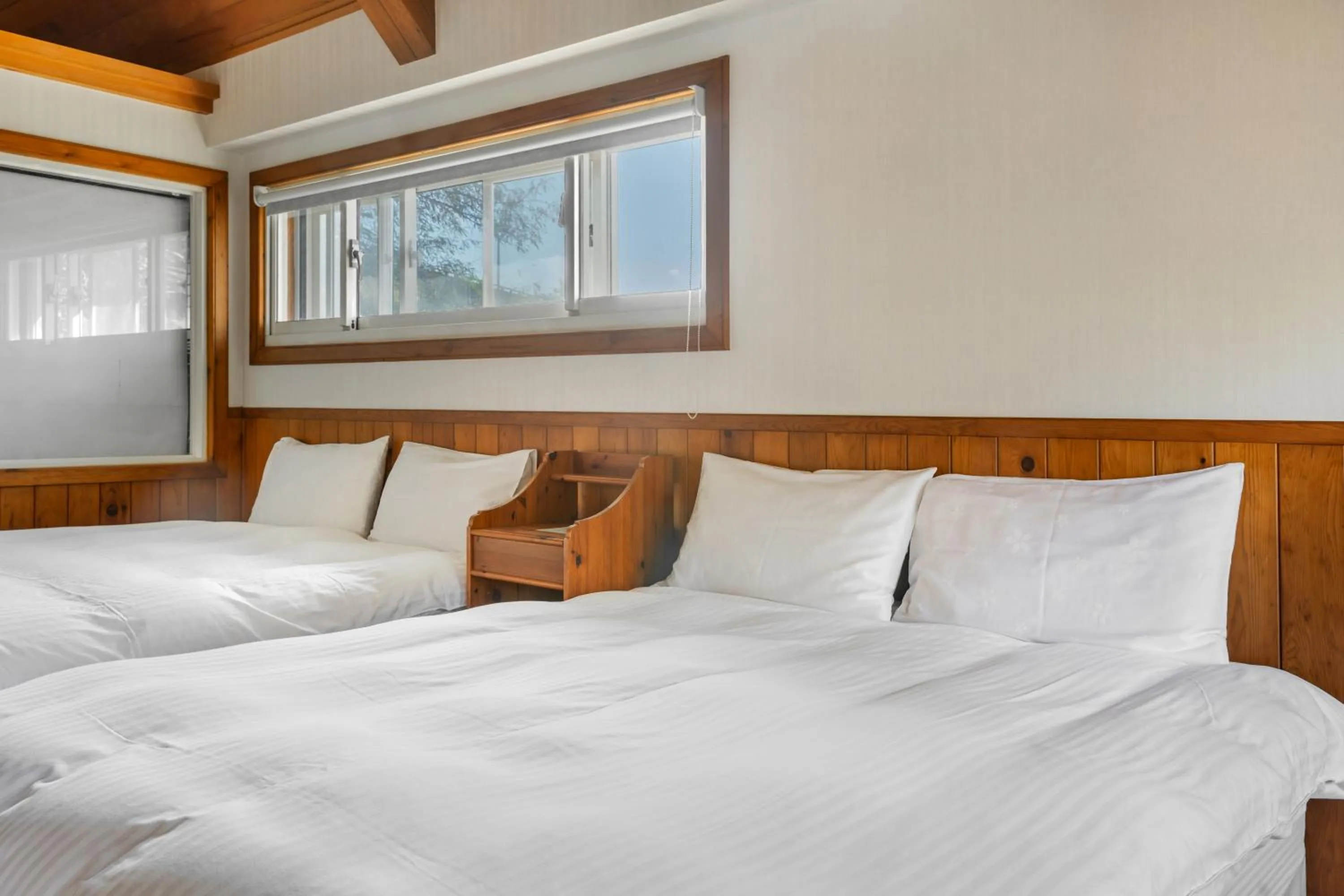 Photo of the whole room, Bed in Green Forest Villa