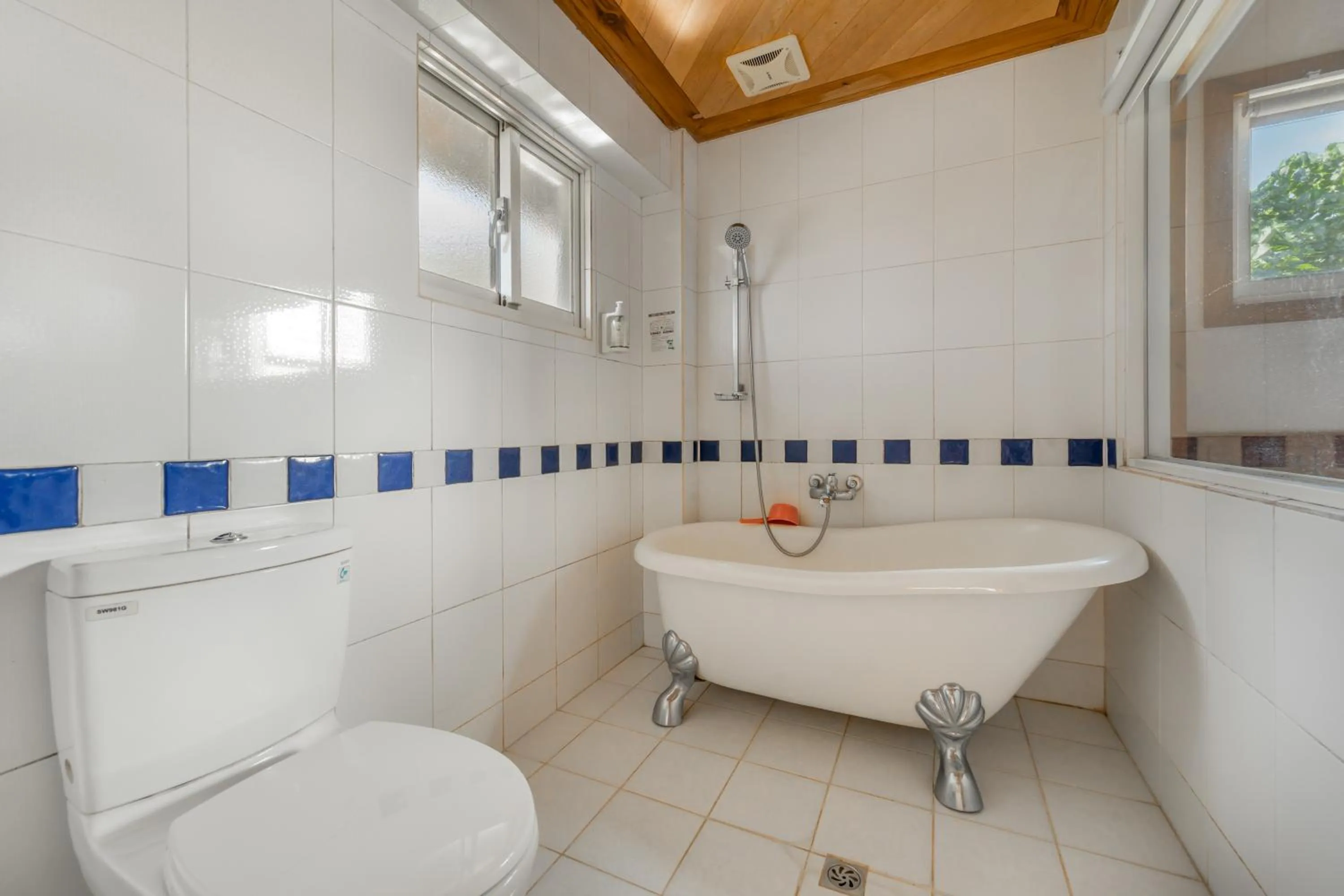 Bathroom in Green Forest Villa