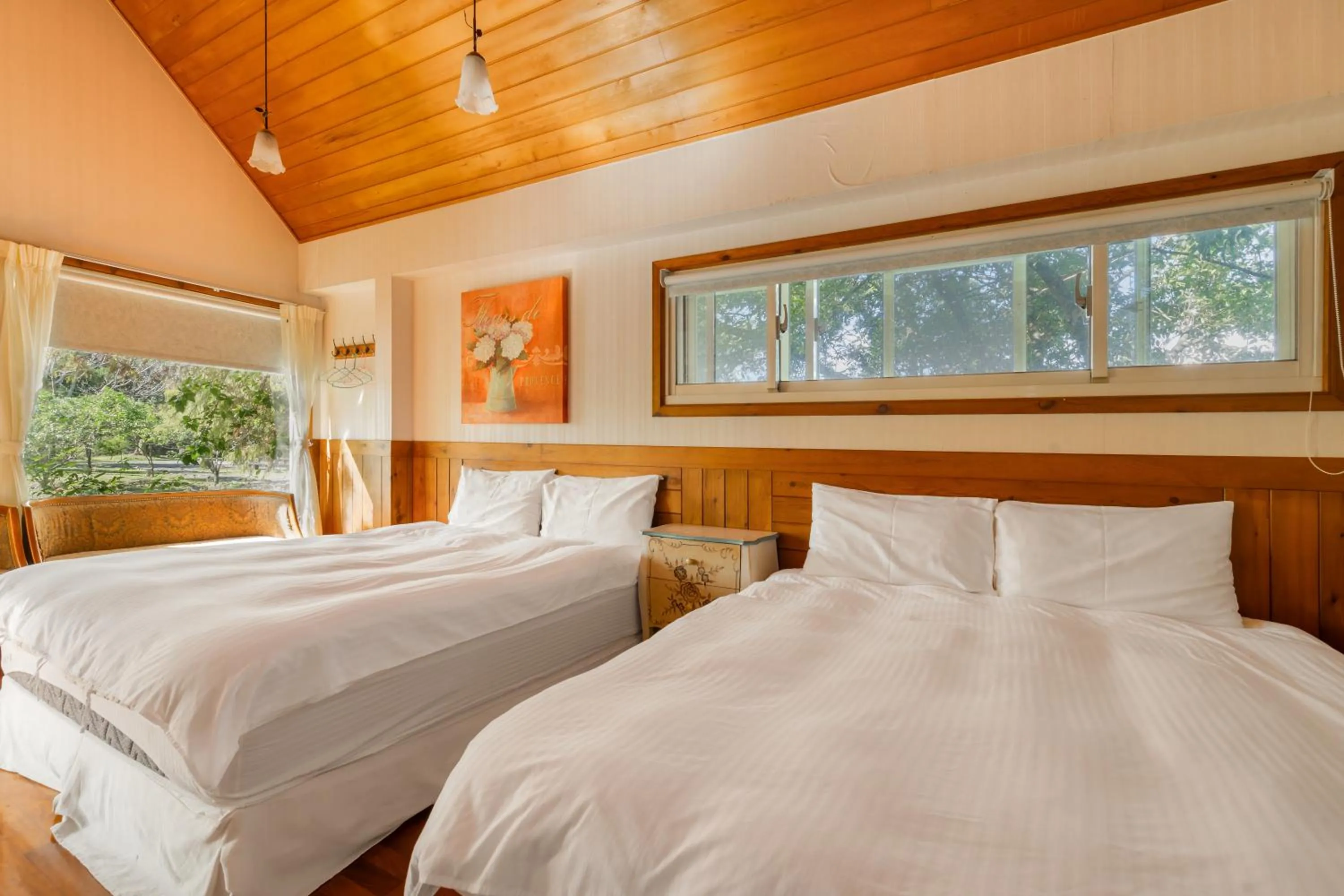Photo of the whole room, Bed in Green Forest Villa