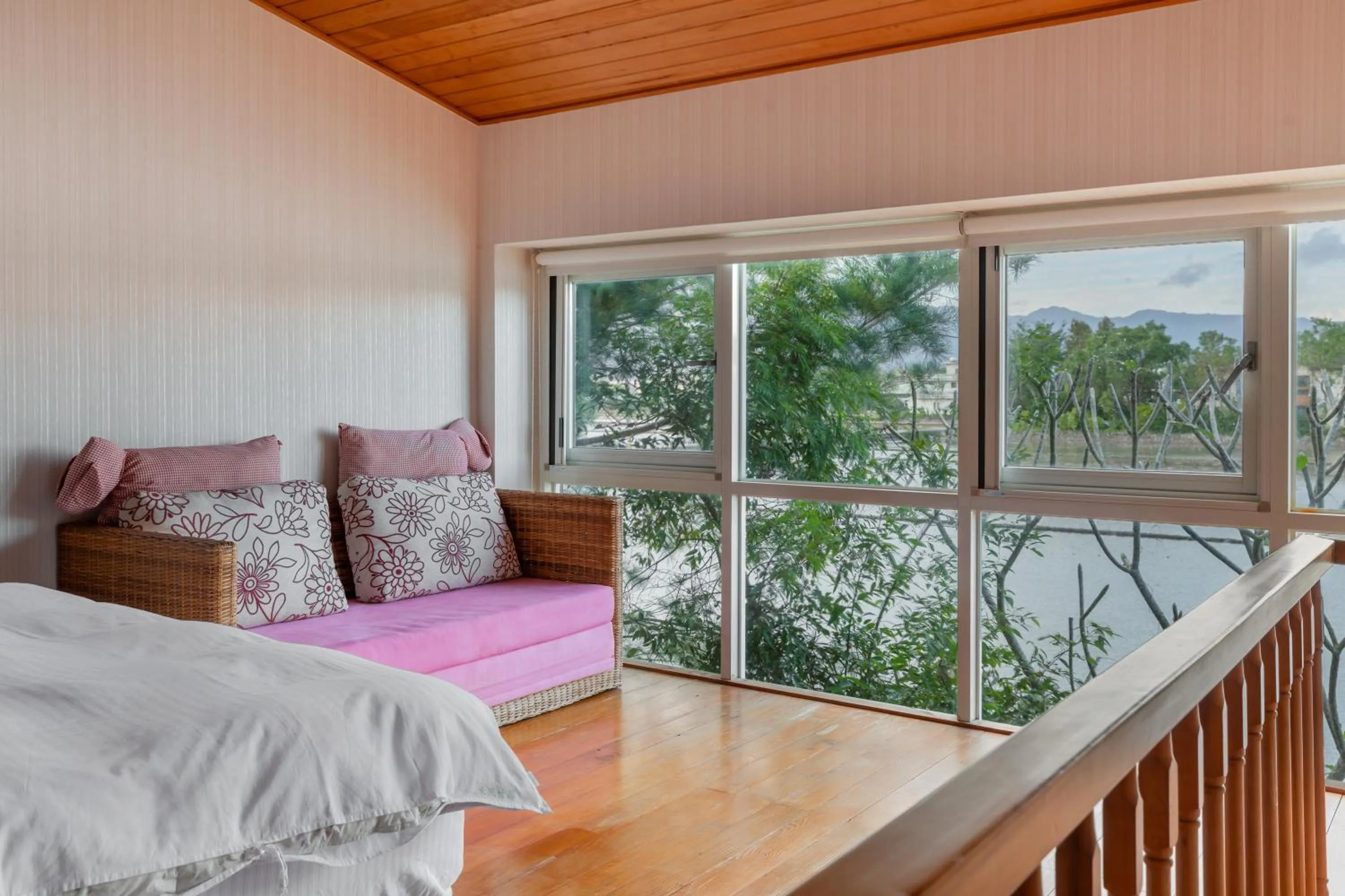 Bedroom, Bed in Green Forest Villa
