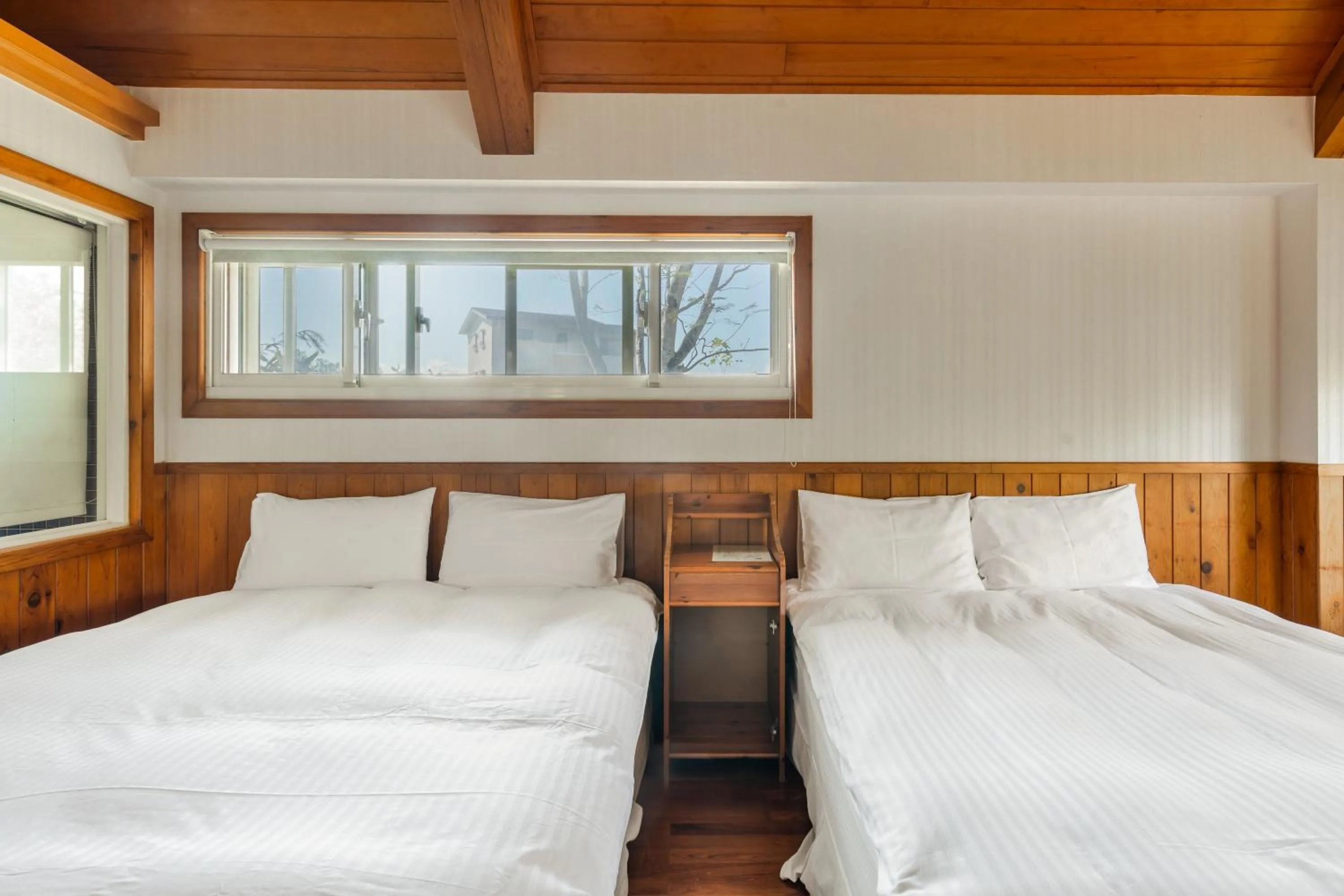 Bedroom, Bed in Green Forest Villa