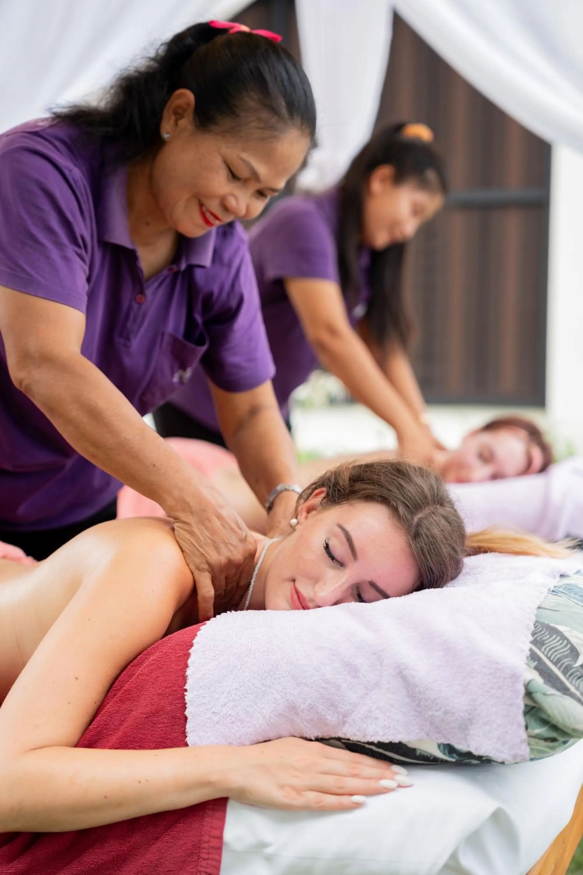 Massage in The Briza Beach Resort, Samui - SHA Plus