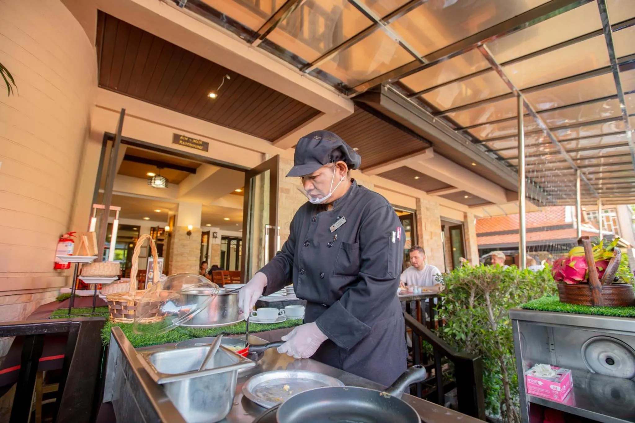 Restaurant/places to eat in Nipa Resort, Patong Beach