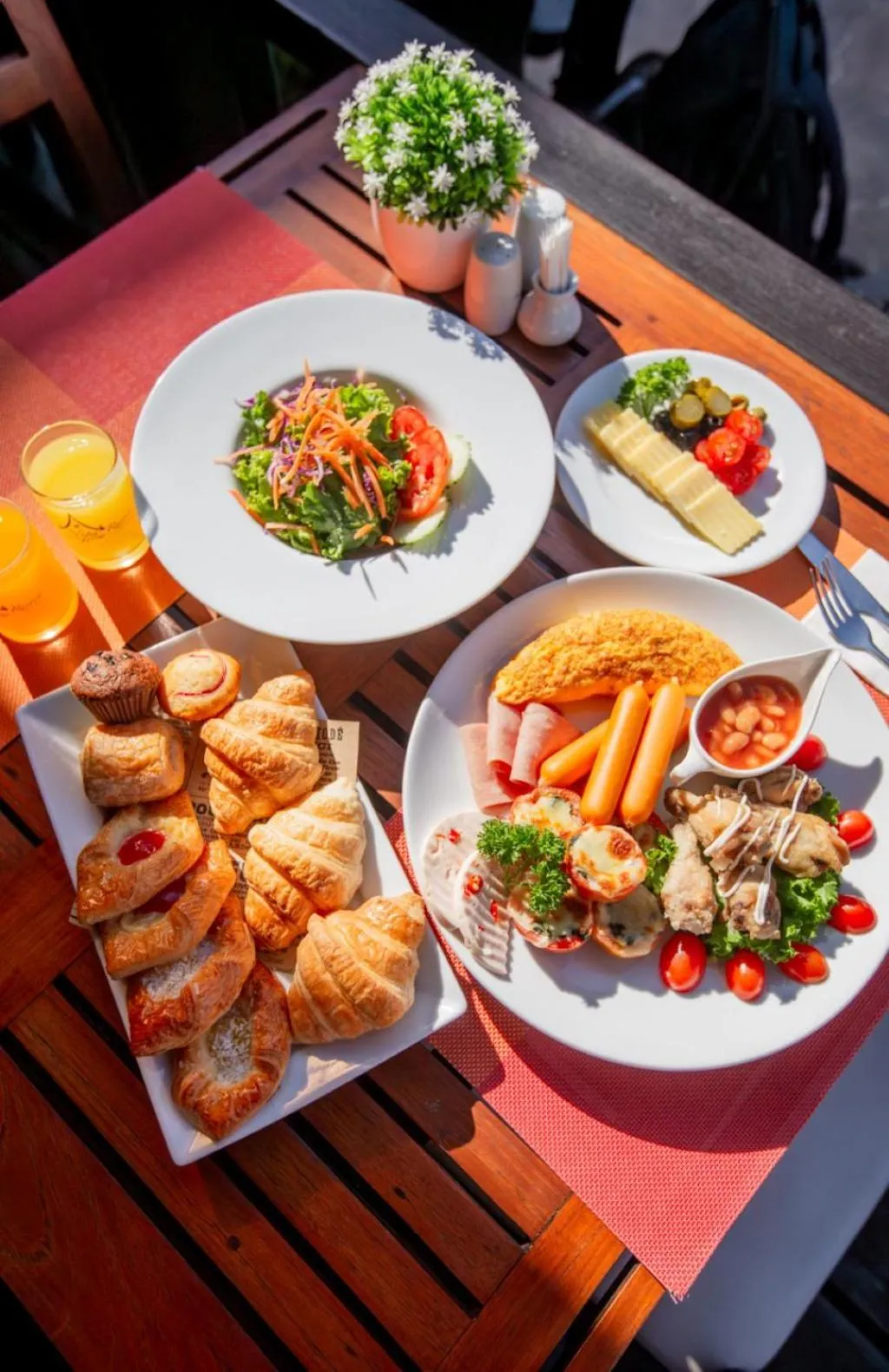 Breakfast in Nipa Resort, Patong Beach