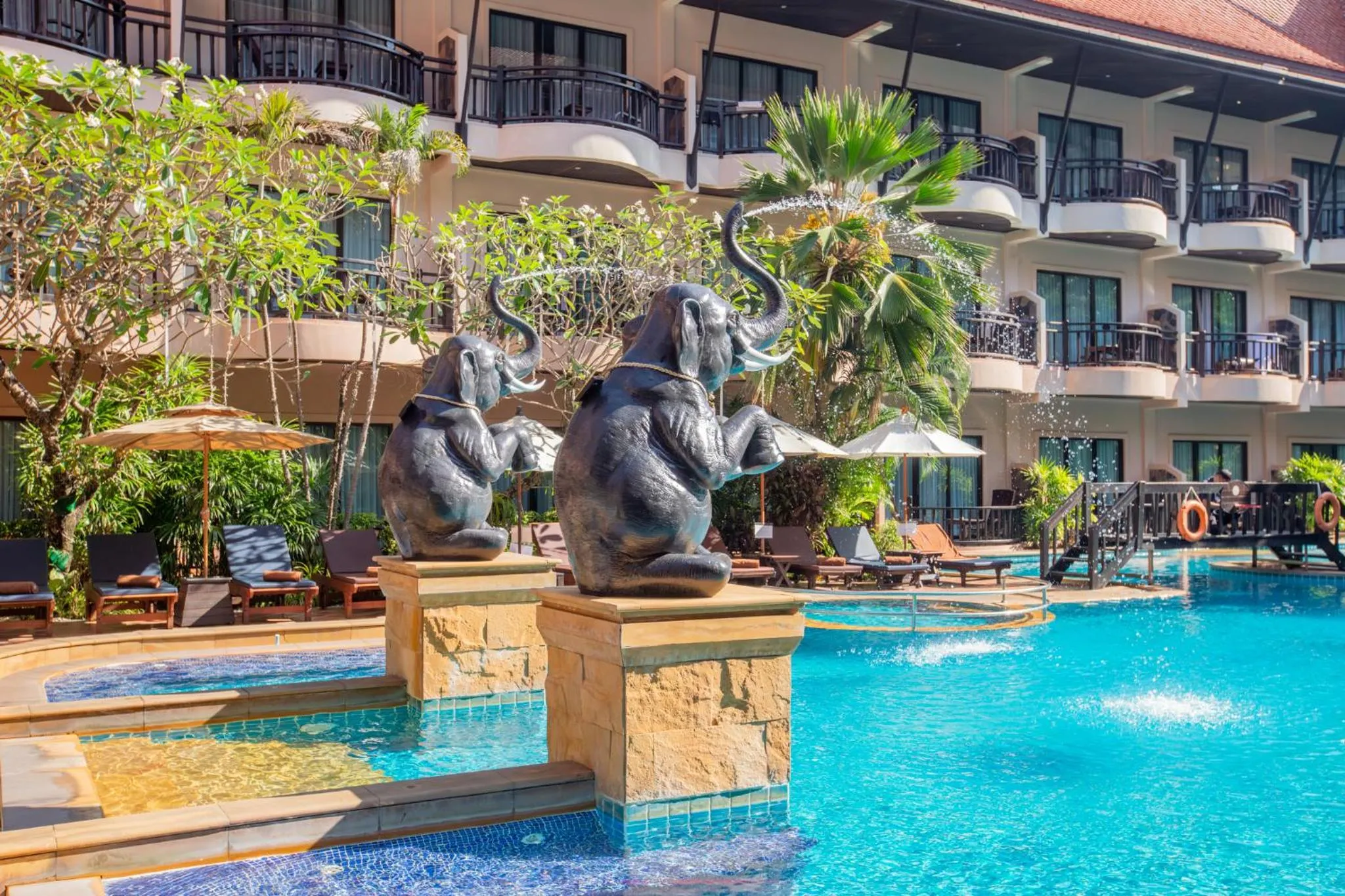 Day in Nipa Resort, Patong Beach