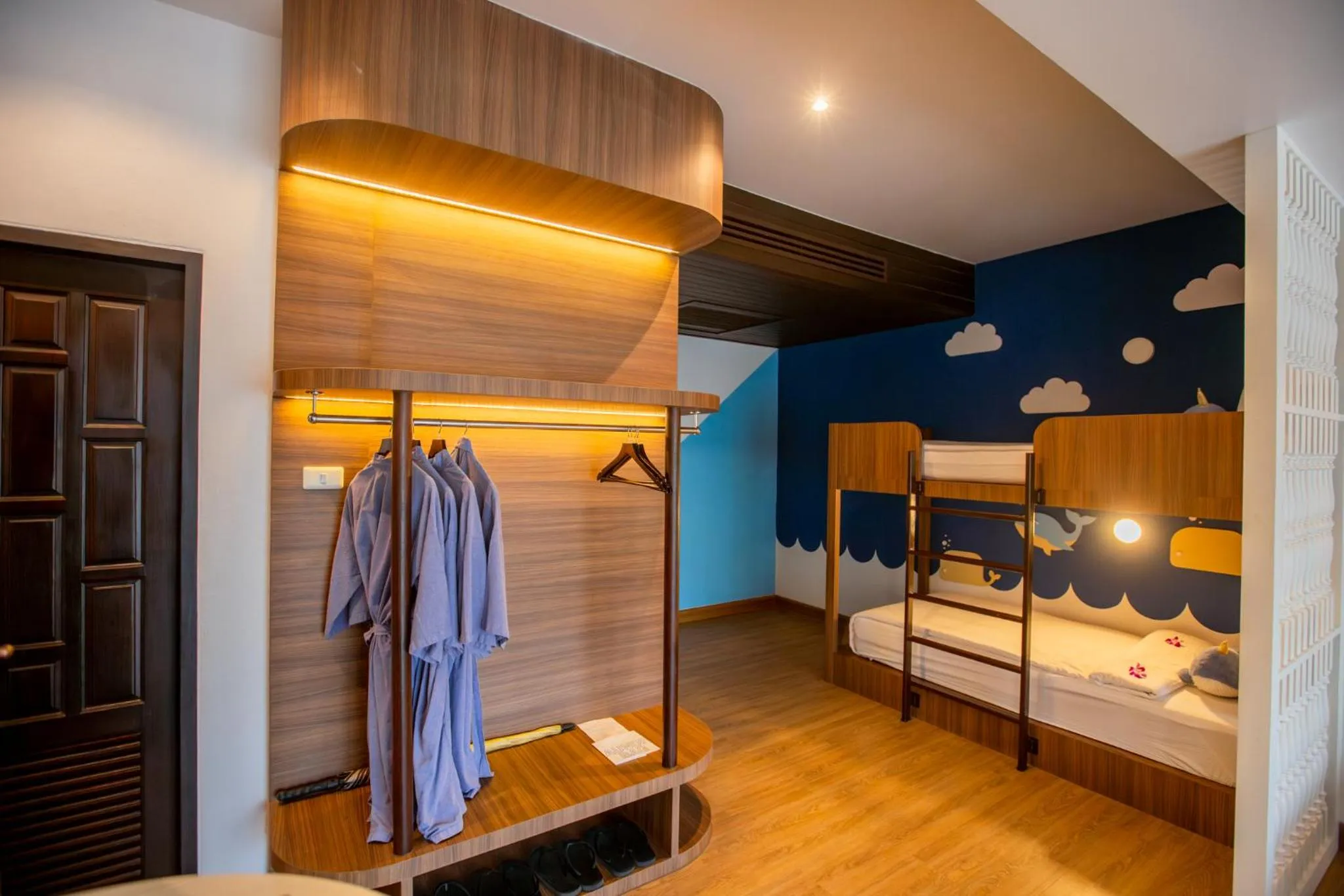 Photo of the whole room, Bed in Nipa Resort, Patong Beach