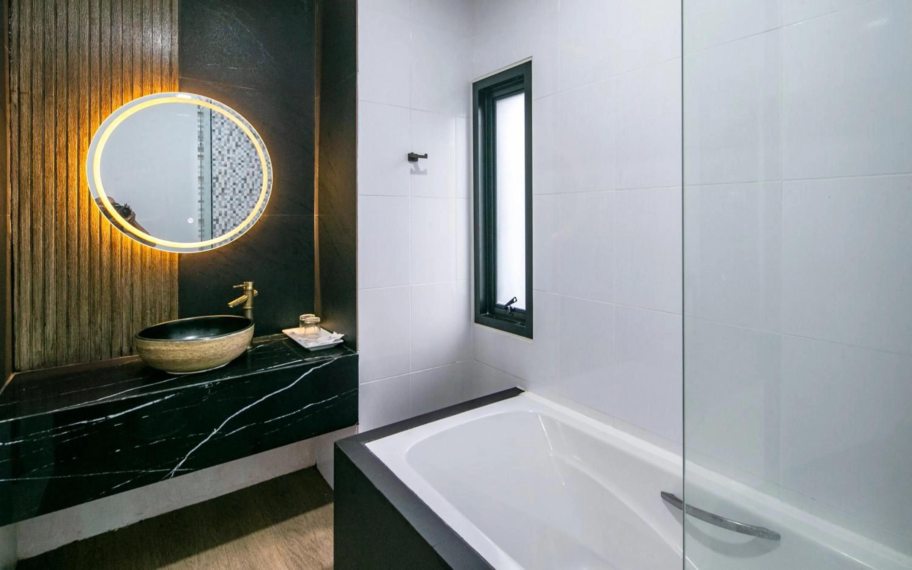 Bathroom in Tuana Hotels The Phulin Resort