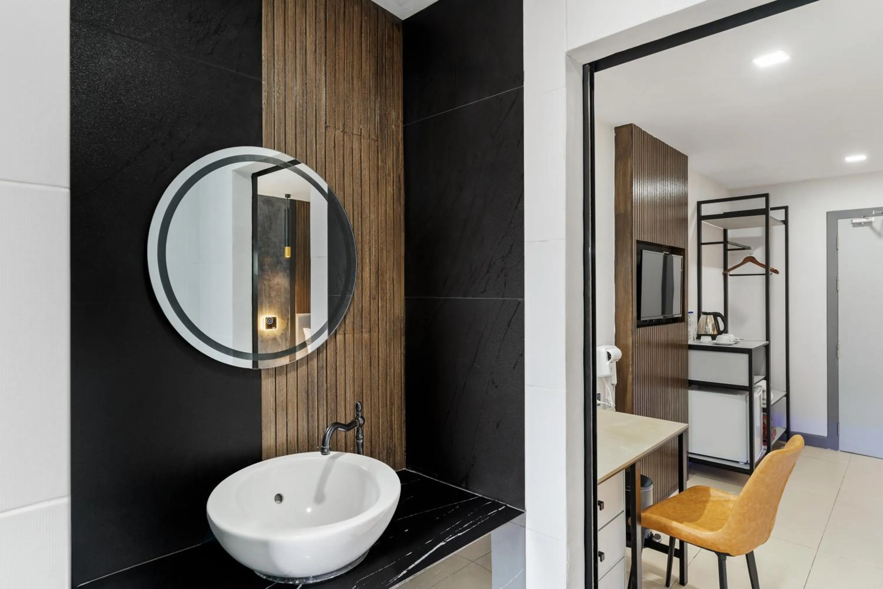 Shower in Tuana Hotels The Phulin Resort