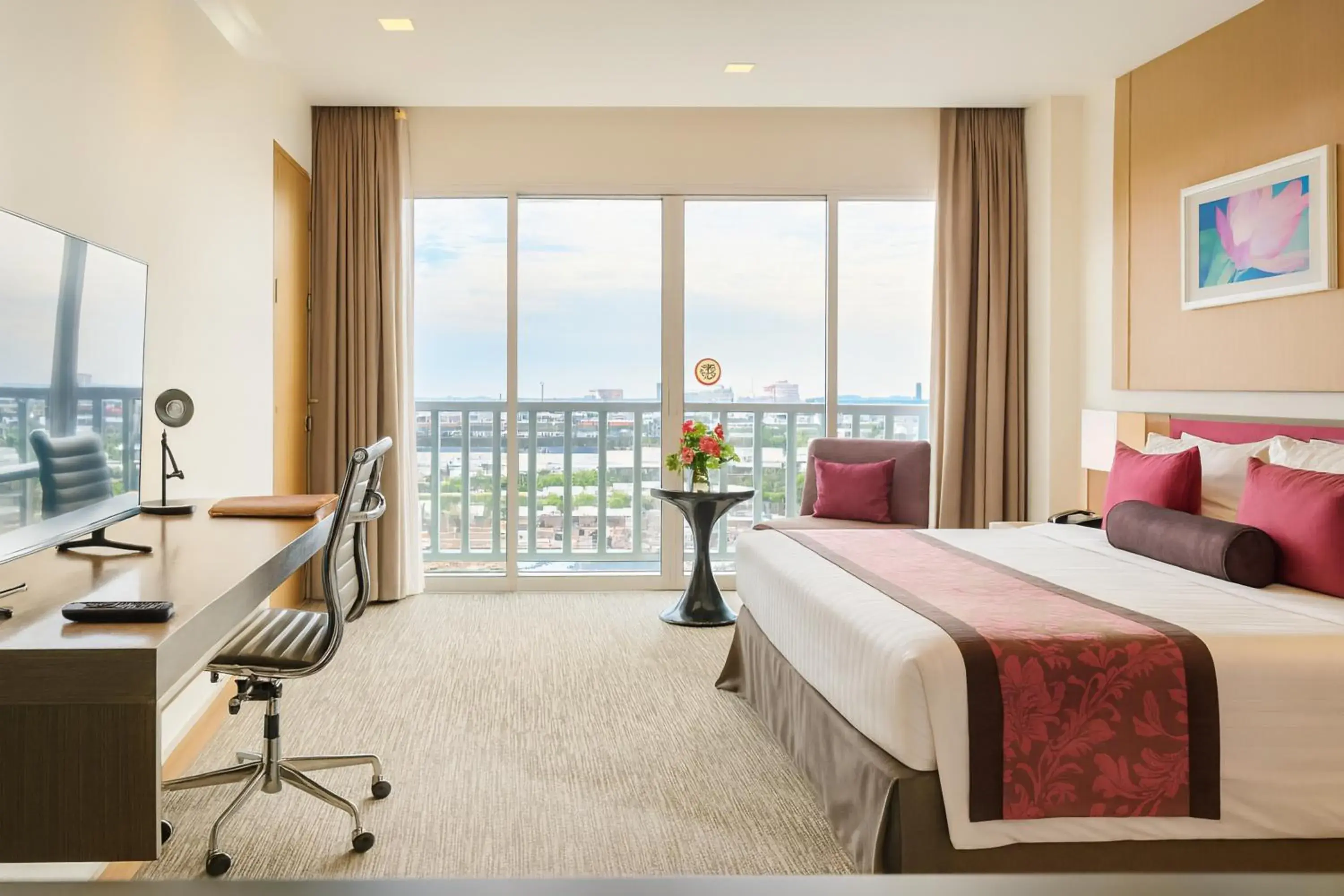 Deluxe Plus King Room with Balcony in Amaranth Suvarnabhumi Hotel - Free Suvarnabhumi Airport Shuttle Deluxe Plus King Room with Balcony in Amaranth Suvarnabhumi Hotel - Free Suvarnabhumi Airport Shuttle