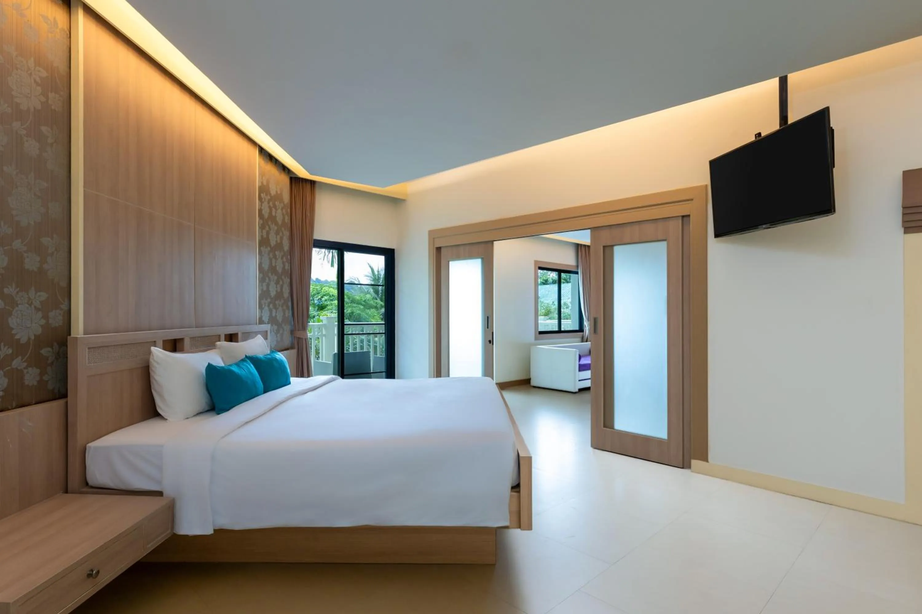Photo of the whole room, Bed in Krabi Tipa Resort