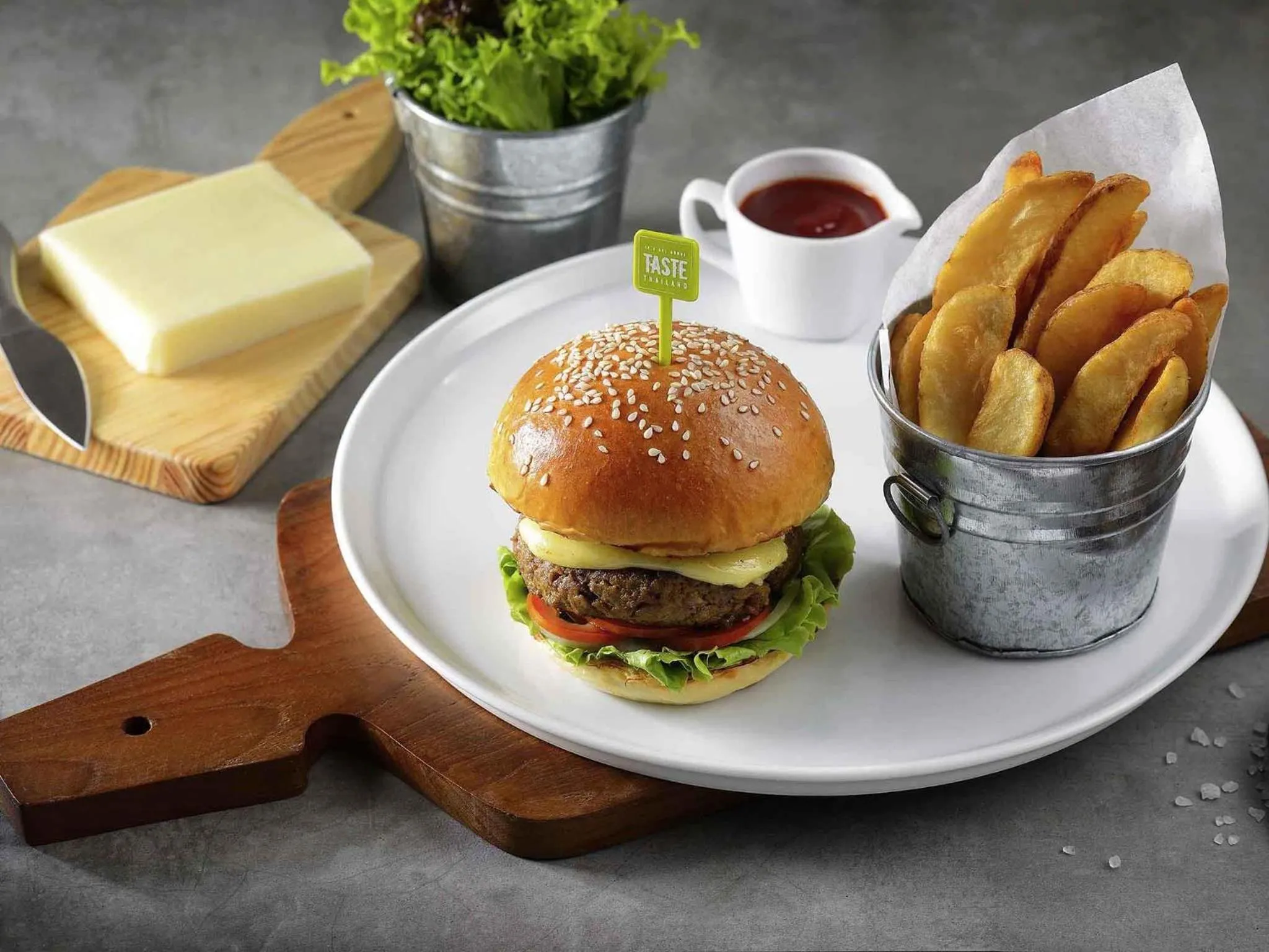 Restaurant/places to eat in Ibis Phuket Kata