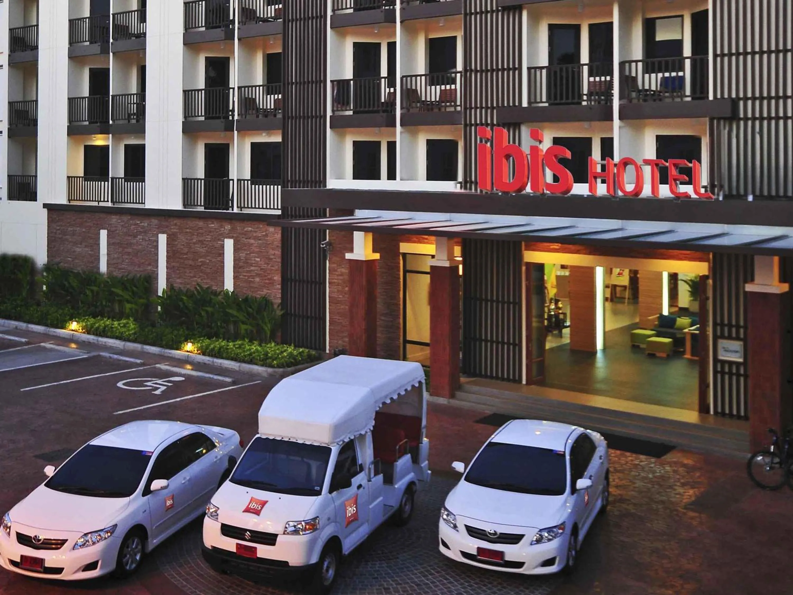 Property building in Ibis Phuket Kata