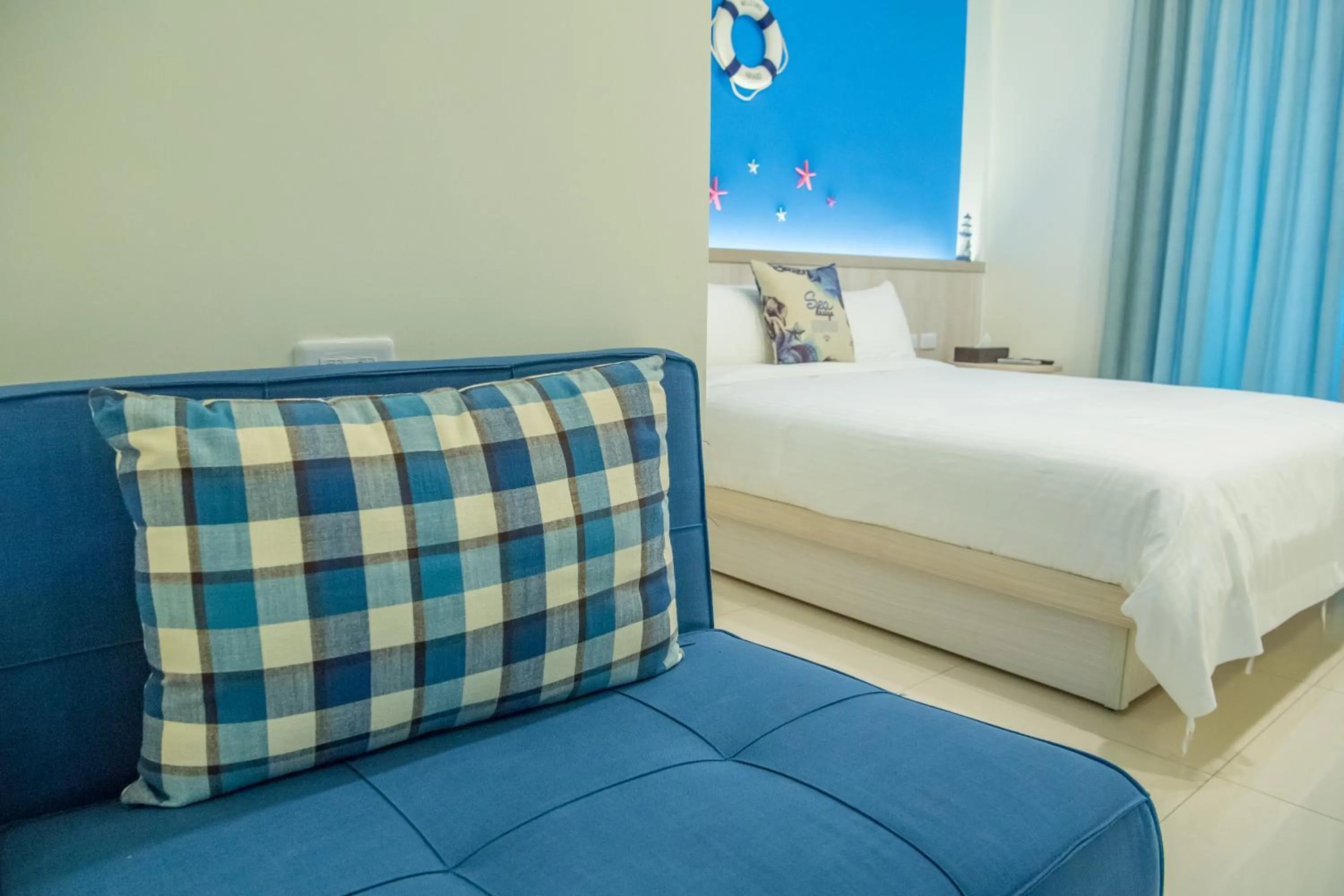 Photo of the whole room, Bed in Mysig