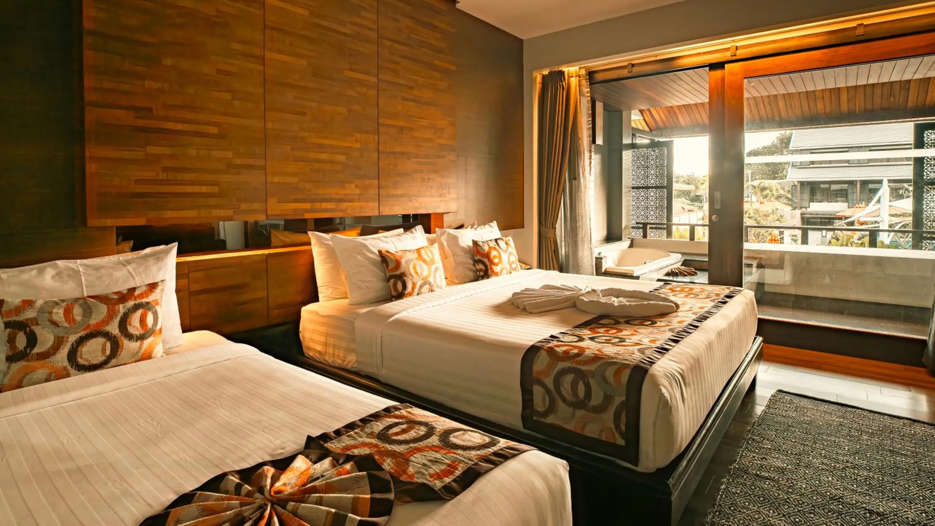 Bed in Am Samui Palace