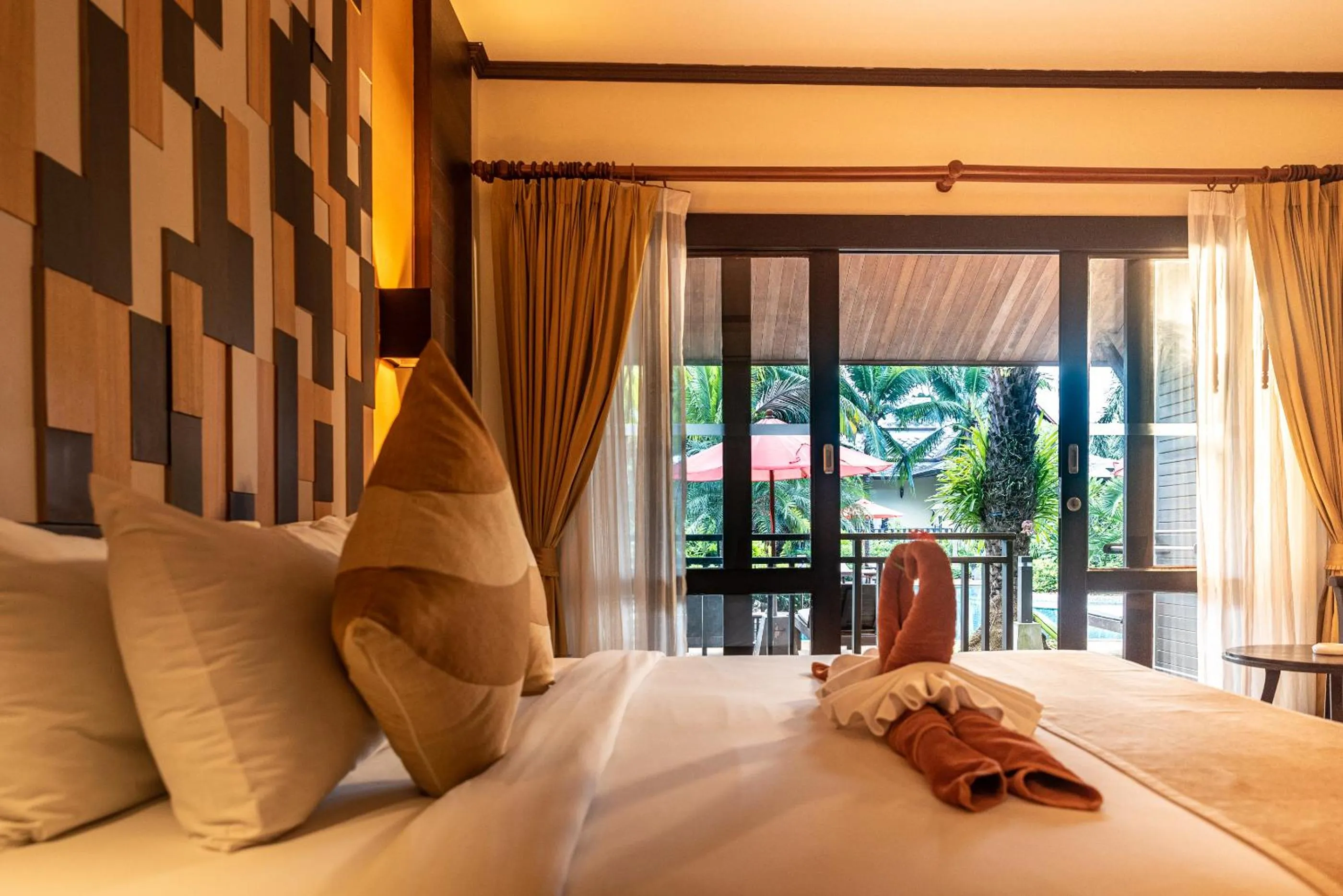 Bedroom, Bed in Am Samui Palace