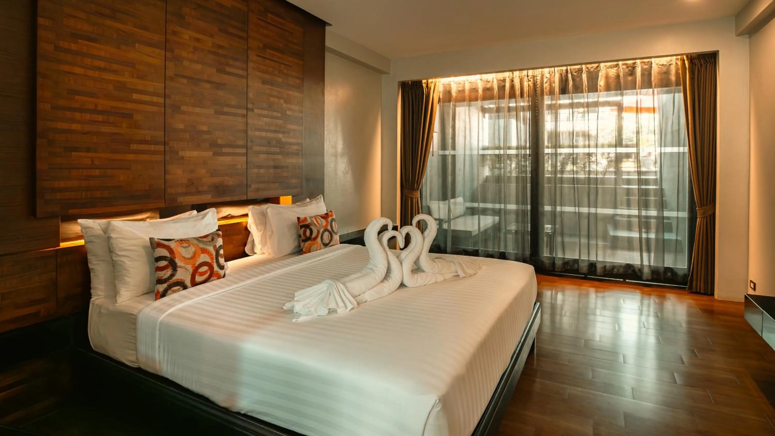 Bed in Am Samui Palace