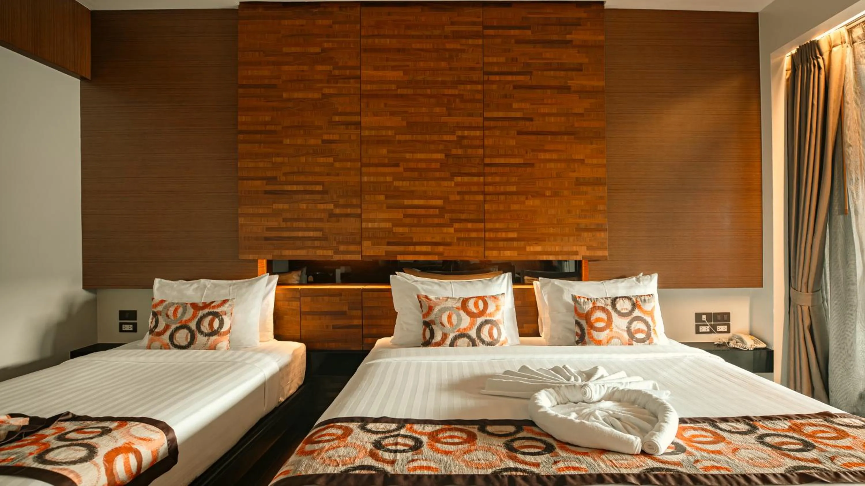 Bed in Am Samui Palace